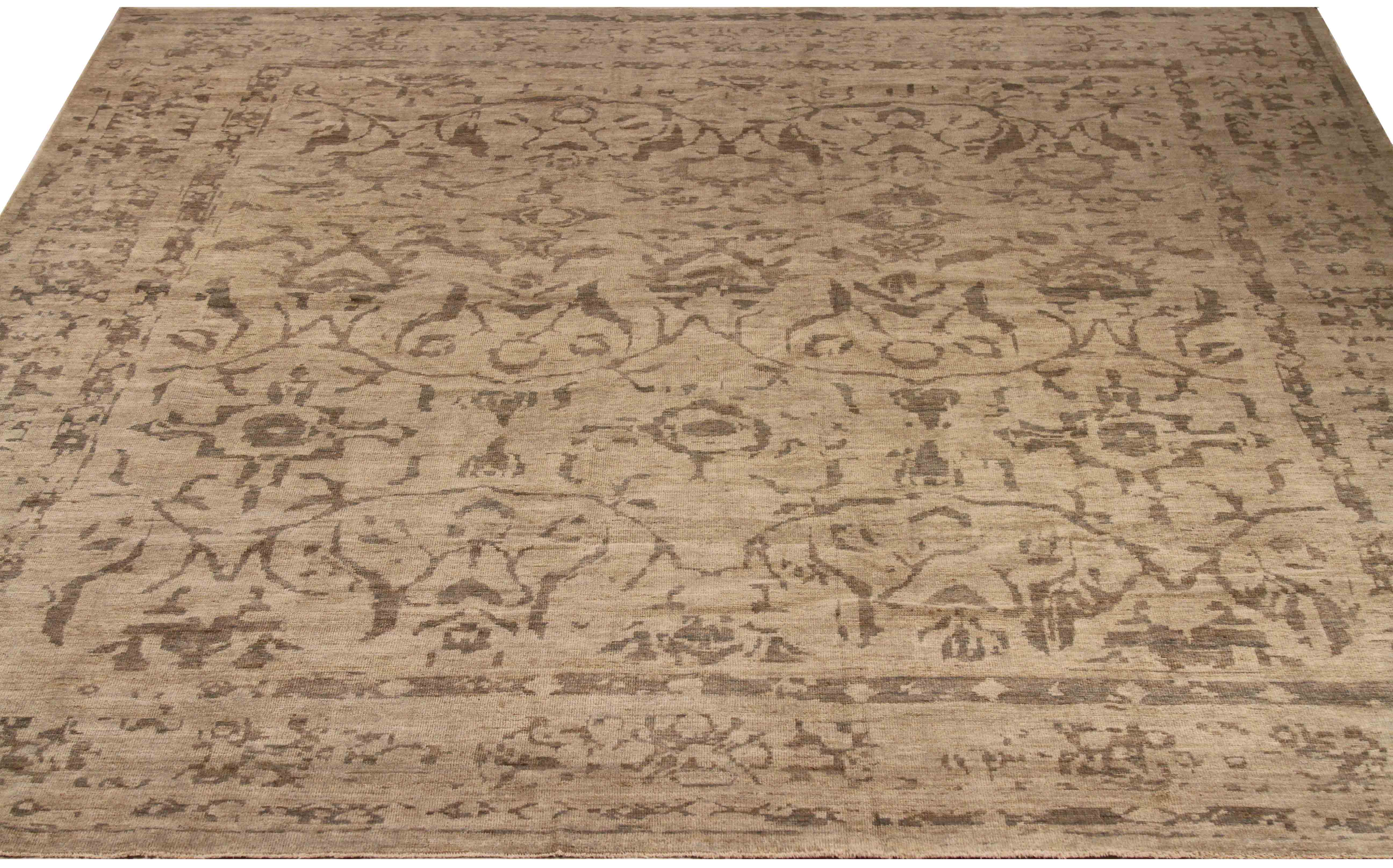 Thumbnail 3 for Persian Sultanabad Transitional Rug 70402