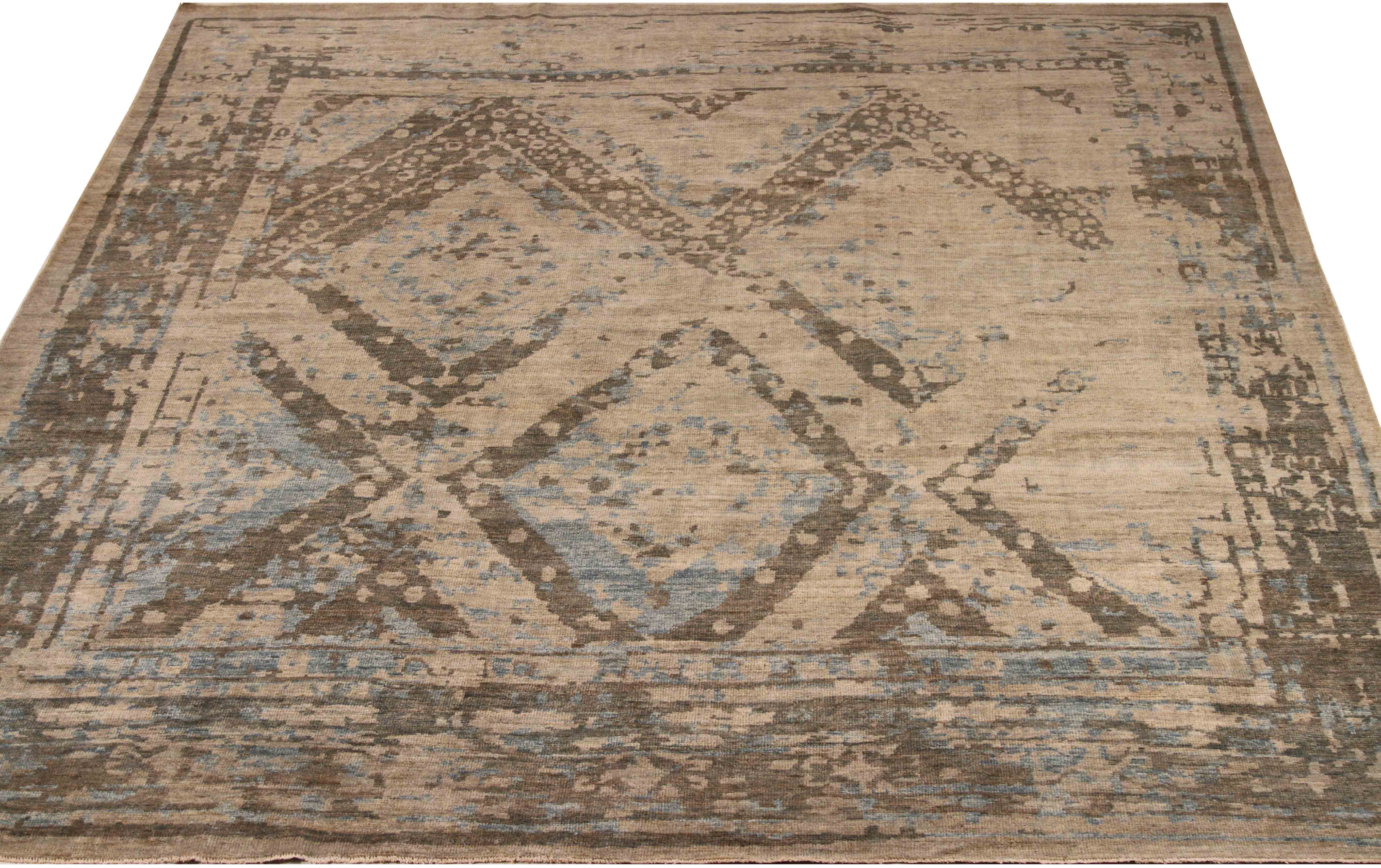 Thumbnail 5 for Persian Sultanabad Transitional Rug 70434