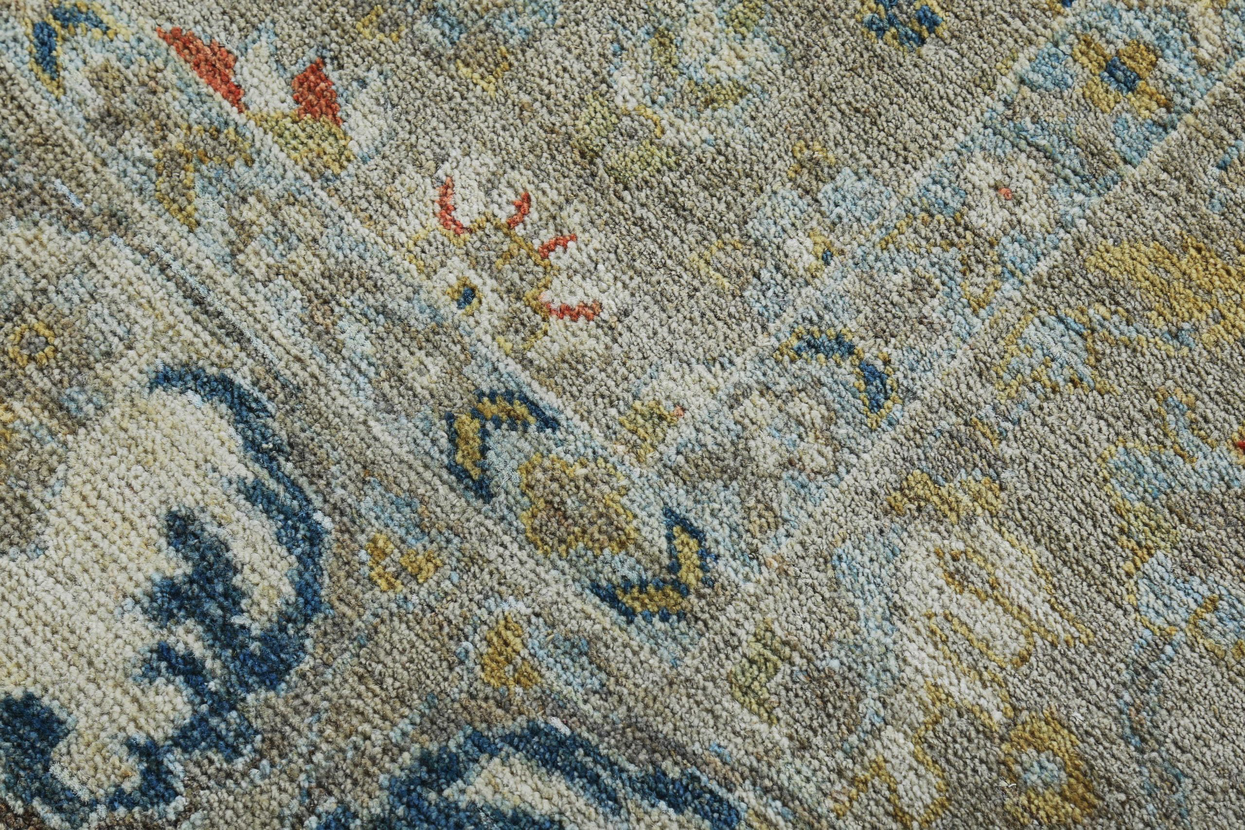 Thumbnail 2 for Persian Sultanabad Traditional Rug 89273