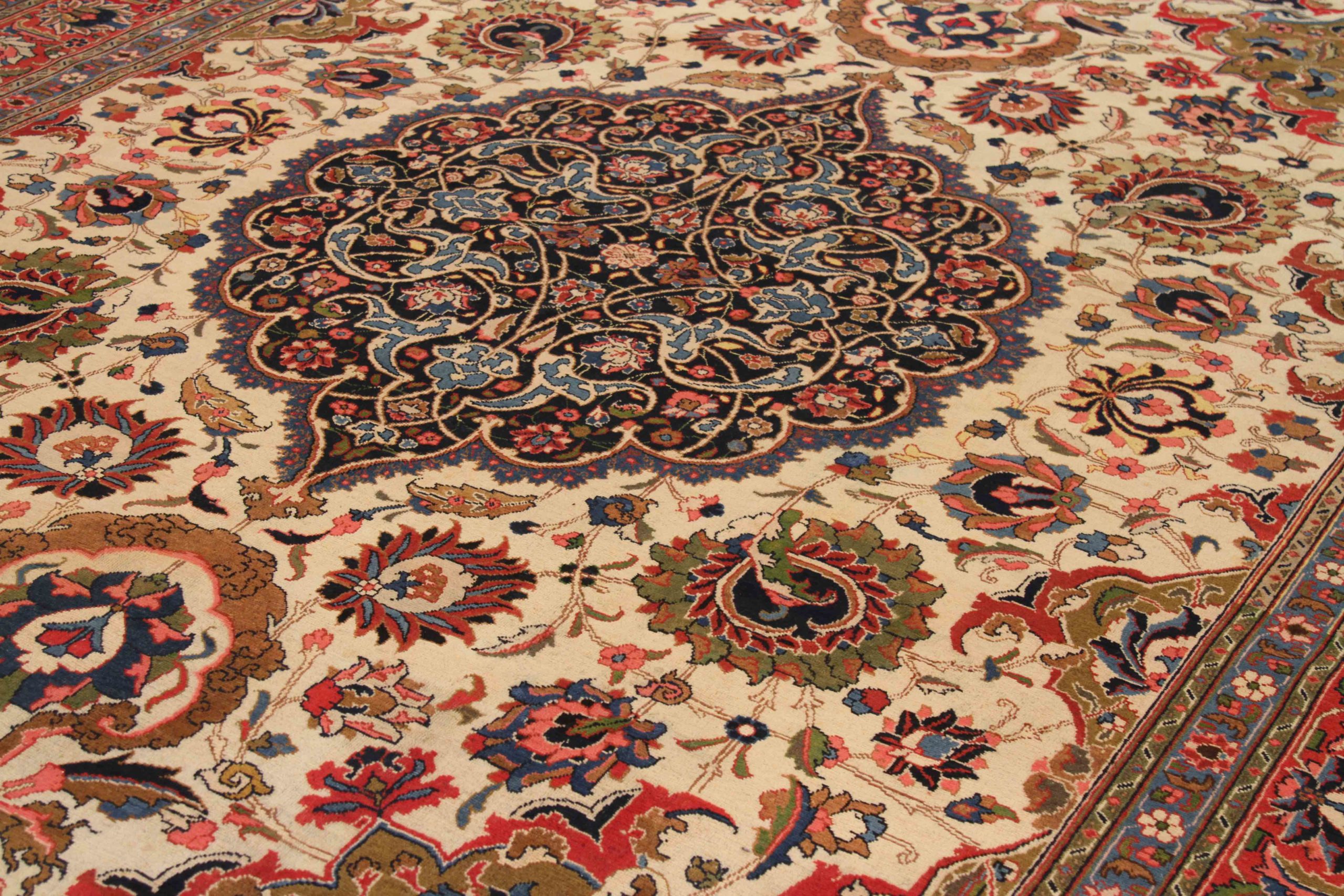 Thumbnail 4 for Antique Persian Traditional Rug 70479