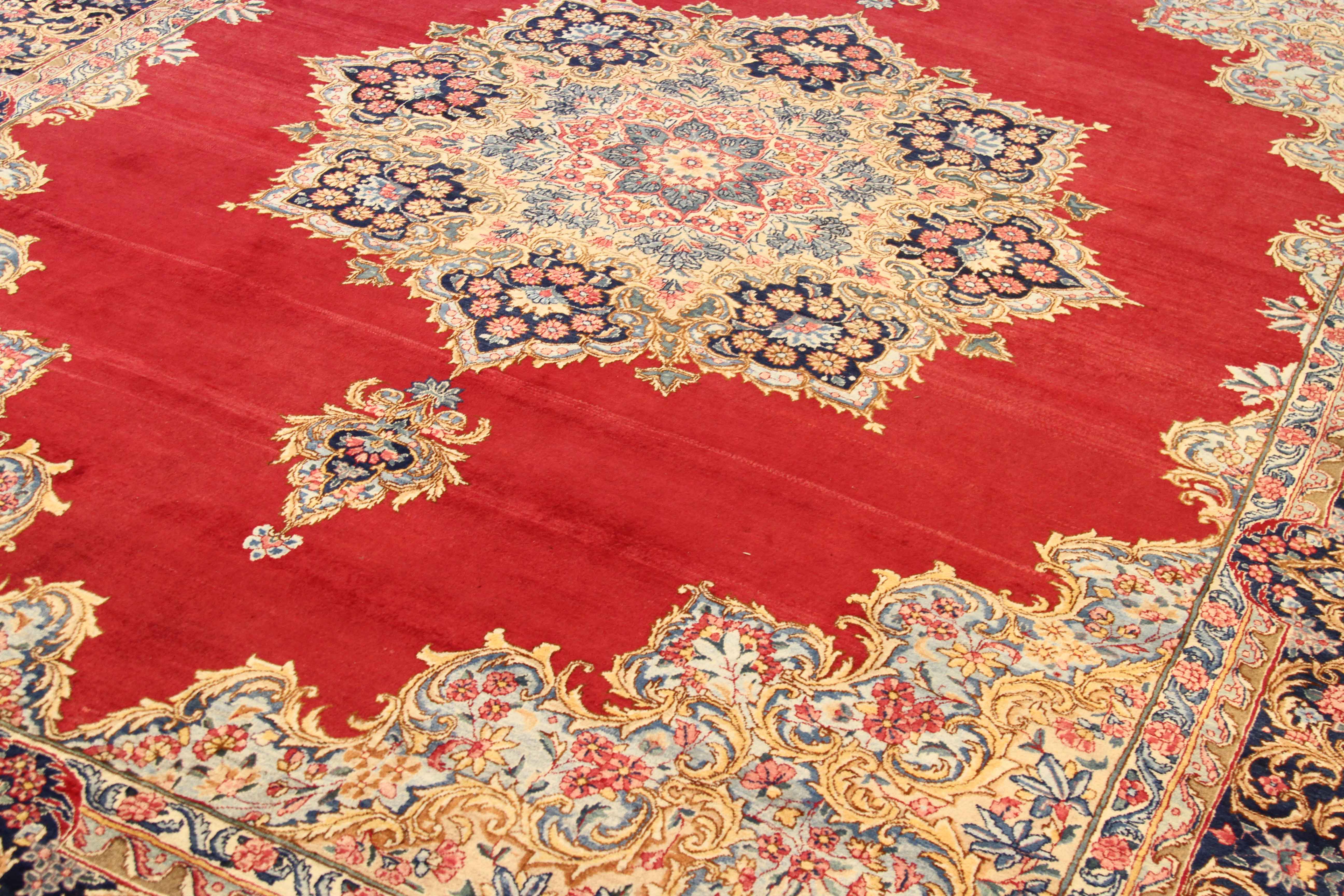 Thumbnail 7 for Antique Persian Kerman Traditional Rug 10678