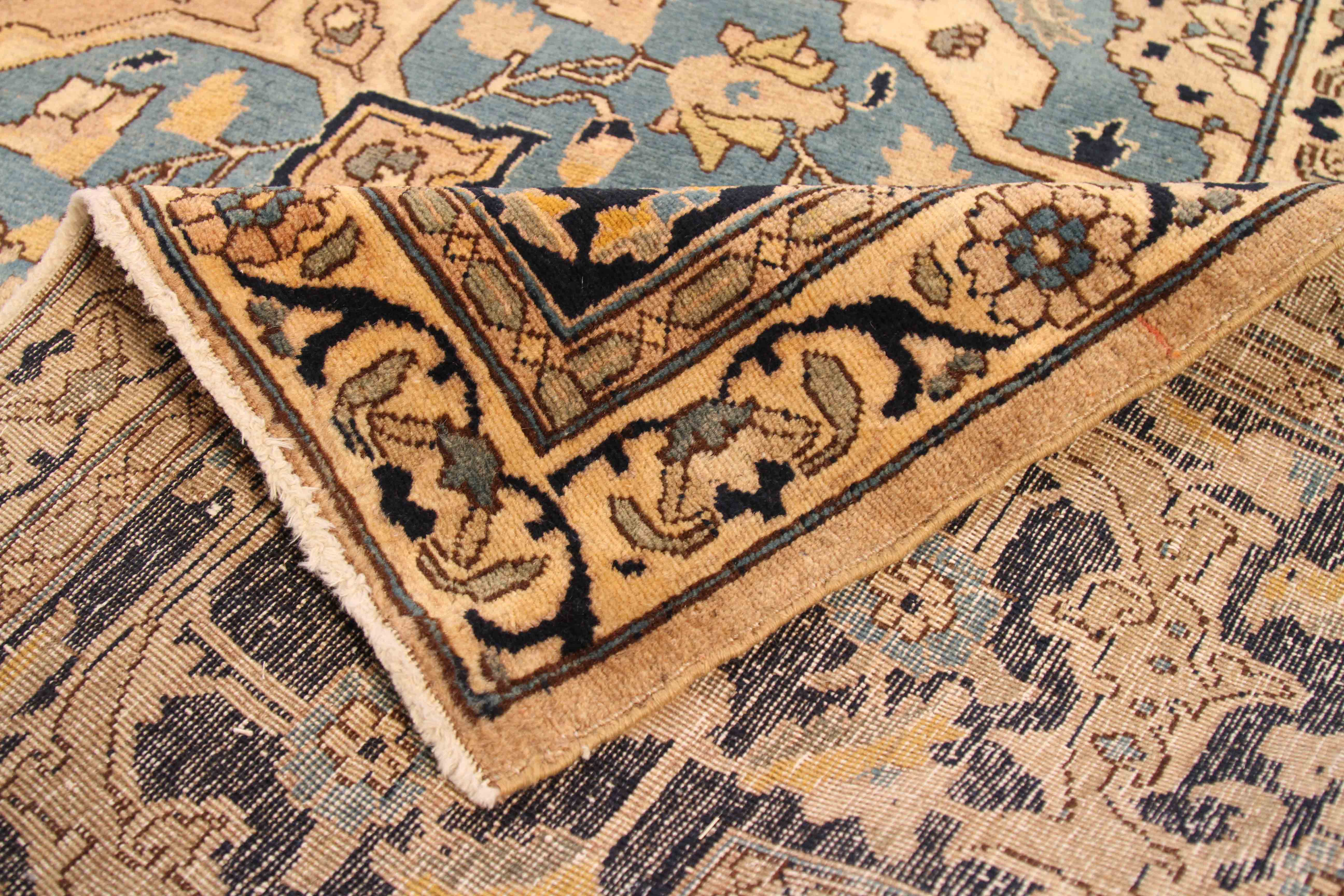 Thumbnail 4 for Antique Persian Traditional Rug 70472