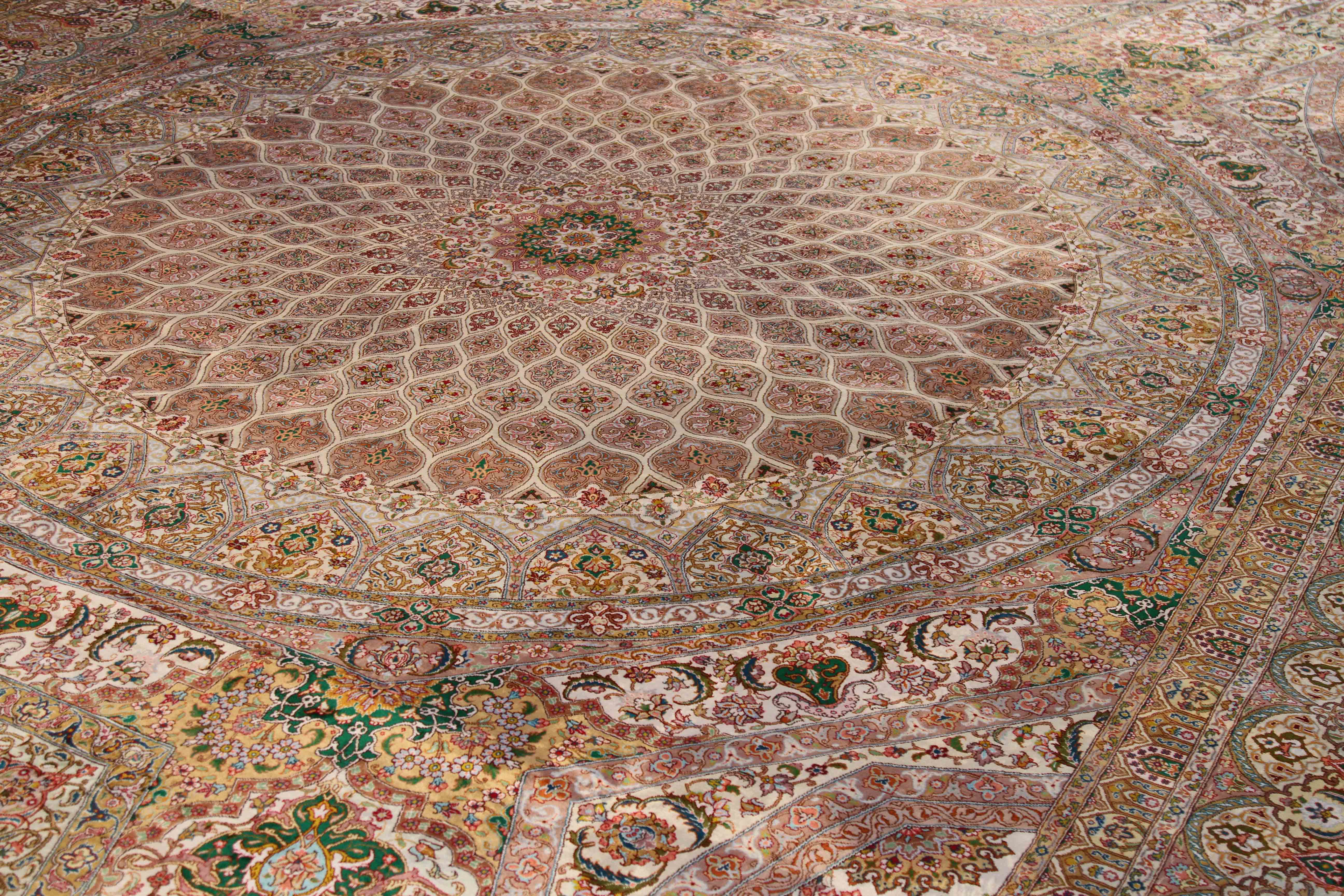 Thumbnail 2 for Persian Qum Silk Transitional Rug 70619