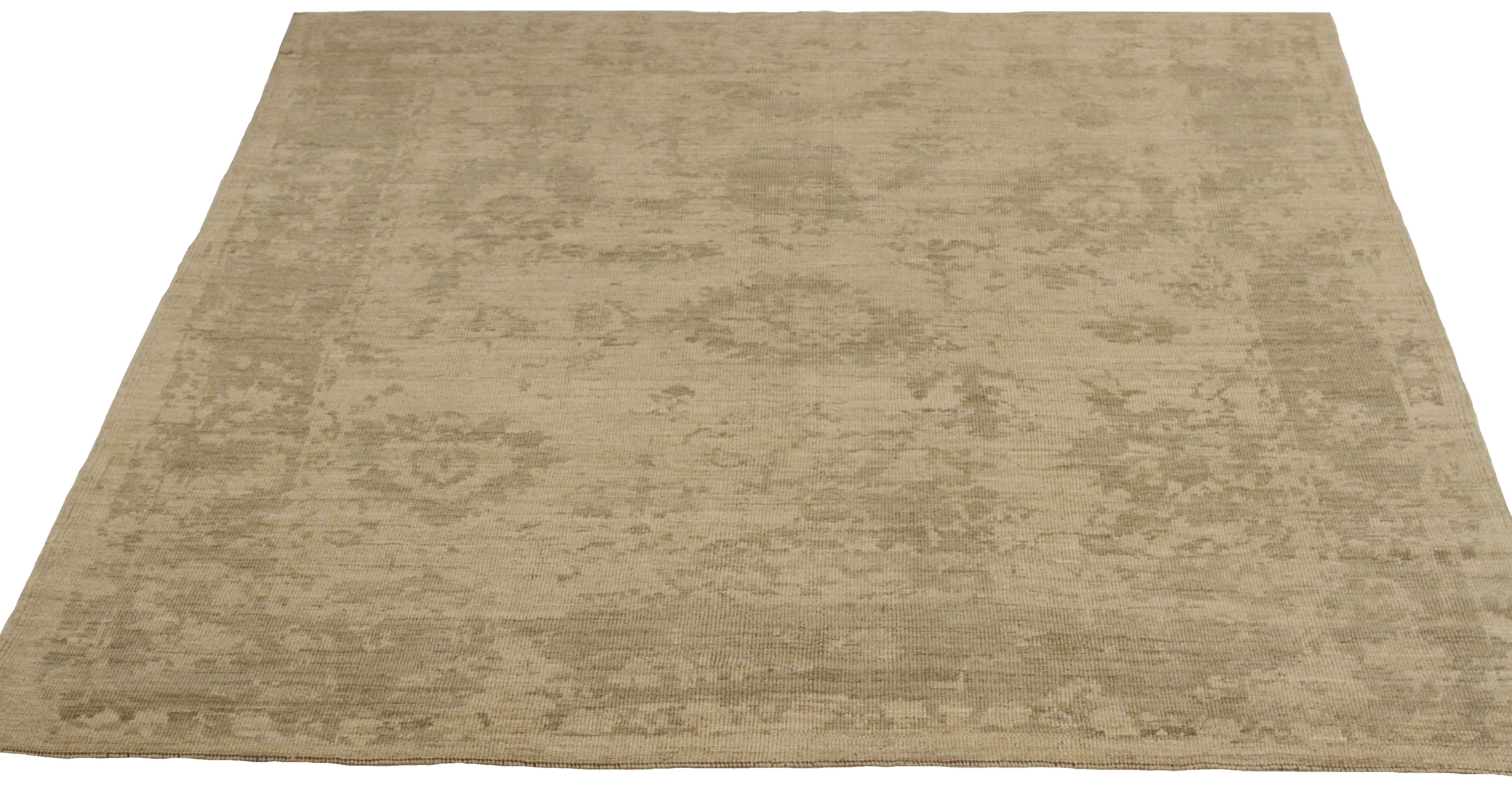 Thumbnail 6 for Persian Oushak Transitional Rug 66218