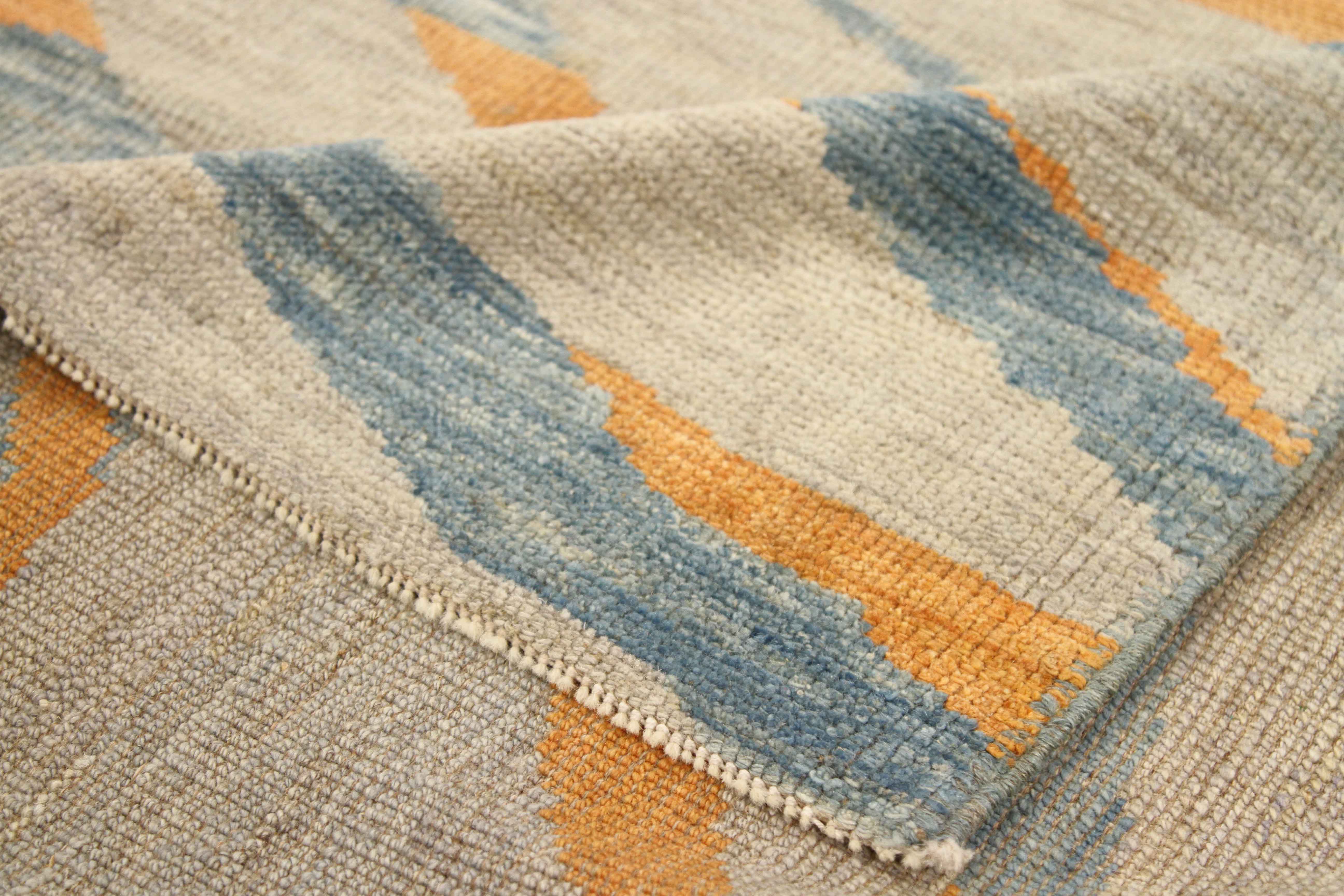 Thumbnail 4 for Persian Oushak Transitional Rug 66237