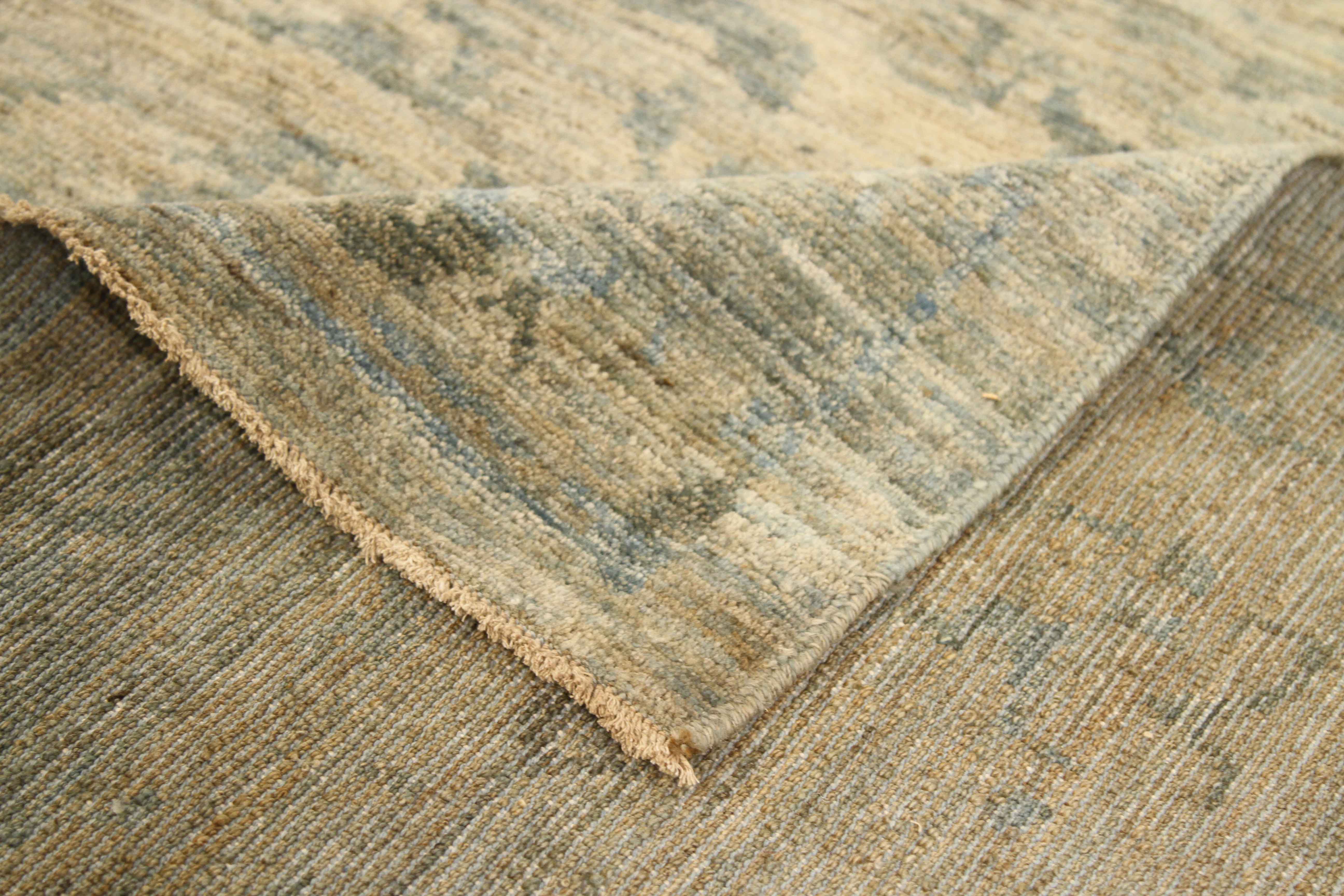 Thumbnail 5 for Persian Sultanabad Transitional Rug 66151