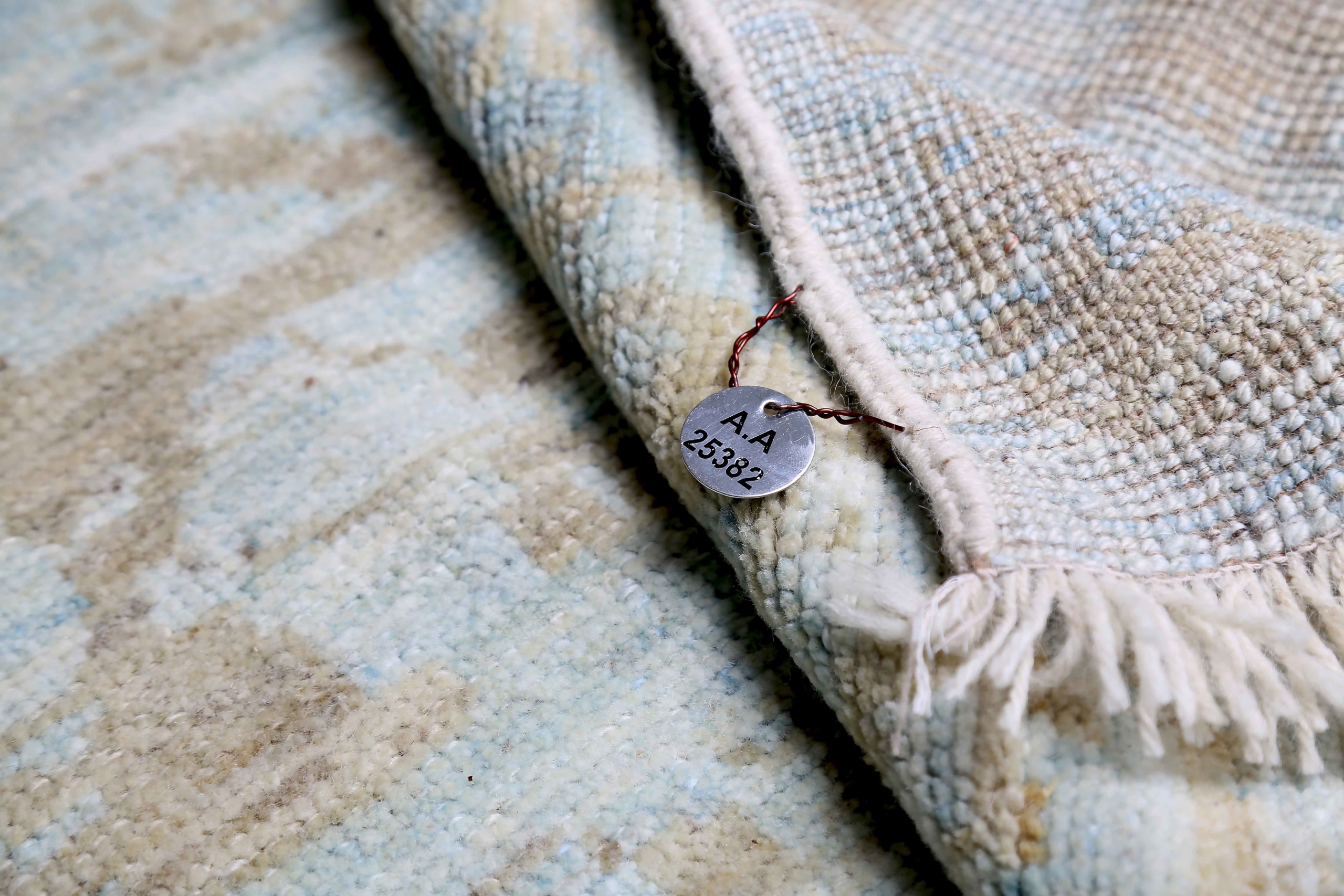 Thumbnail 3 for Persian Oushak Transitional Rug 89075