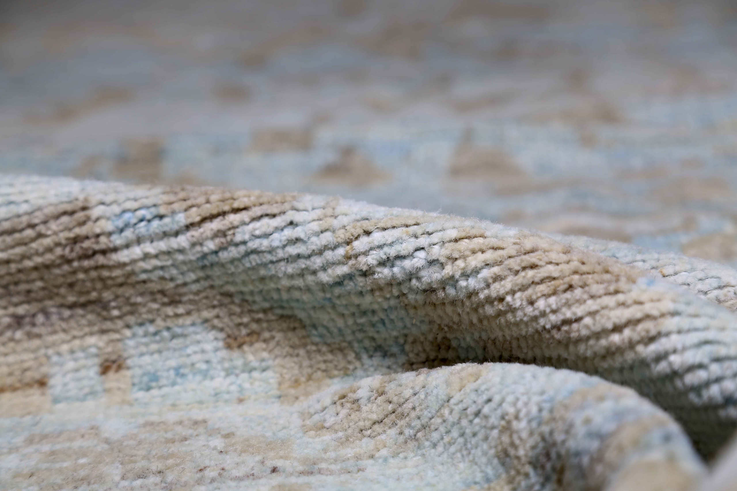 Thumbnail 5 for Persian Oushak Transitional Rug 89075