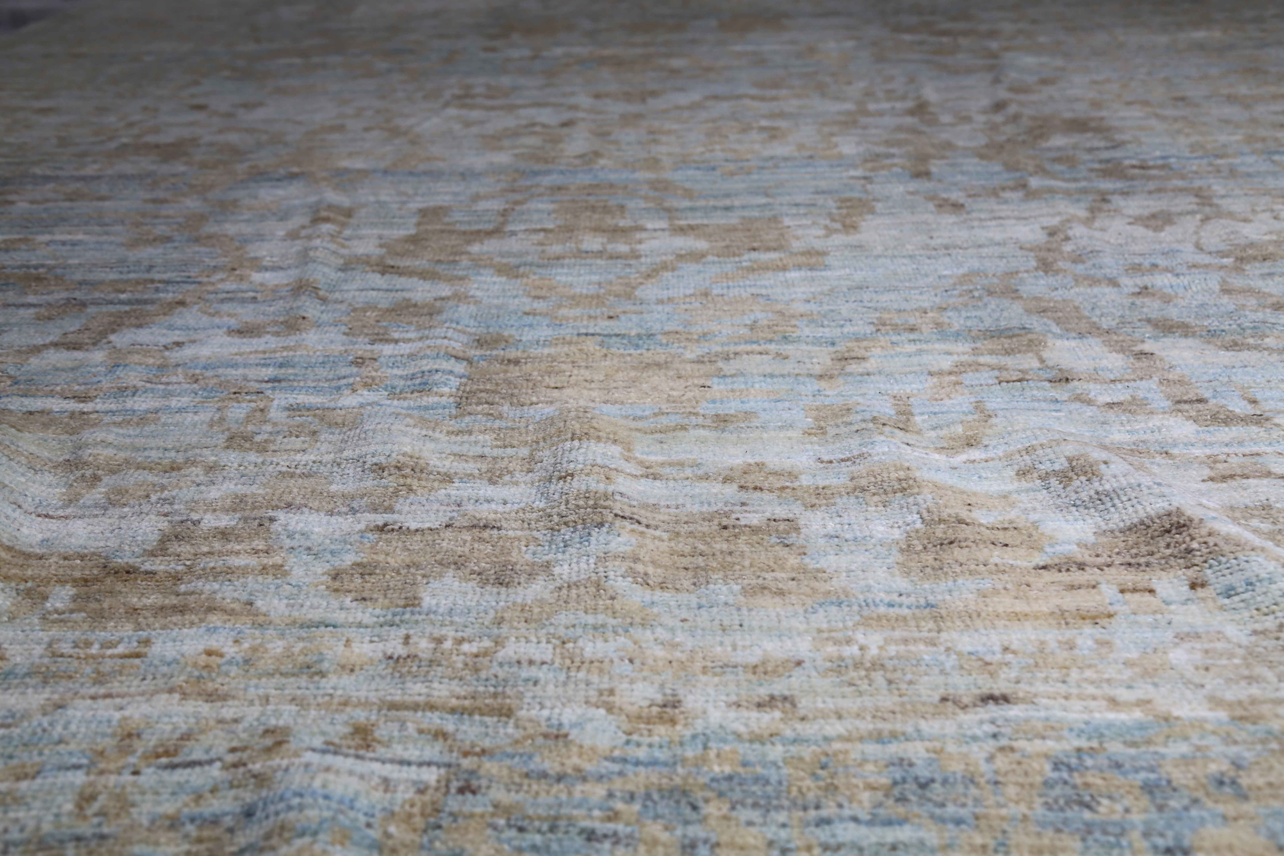 Thumbnail 2 for Persian Oushak Transitional Rug 89075