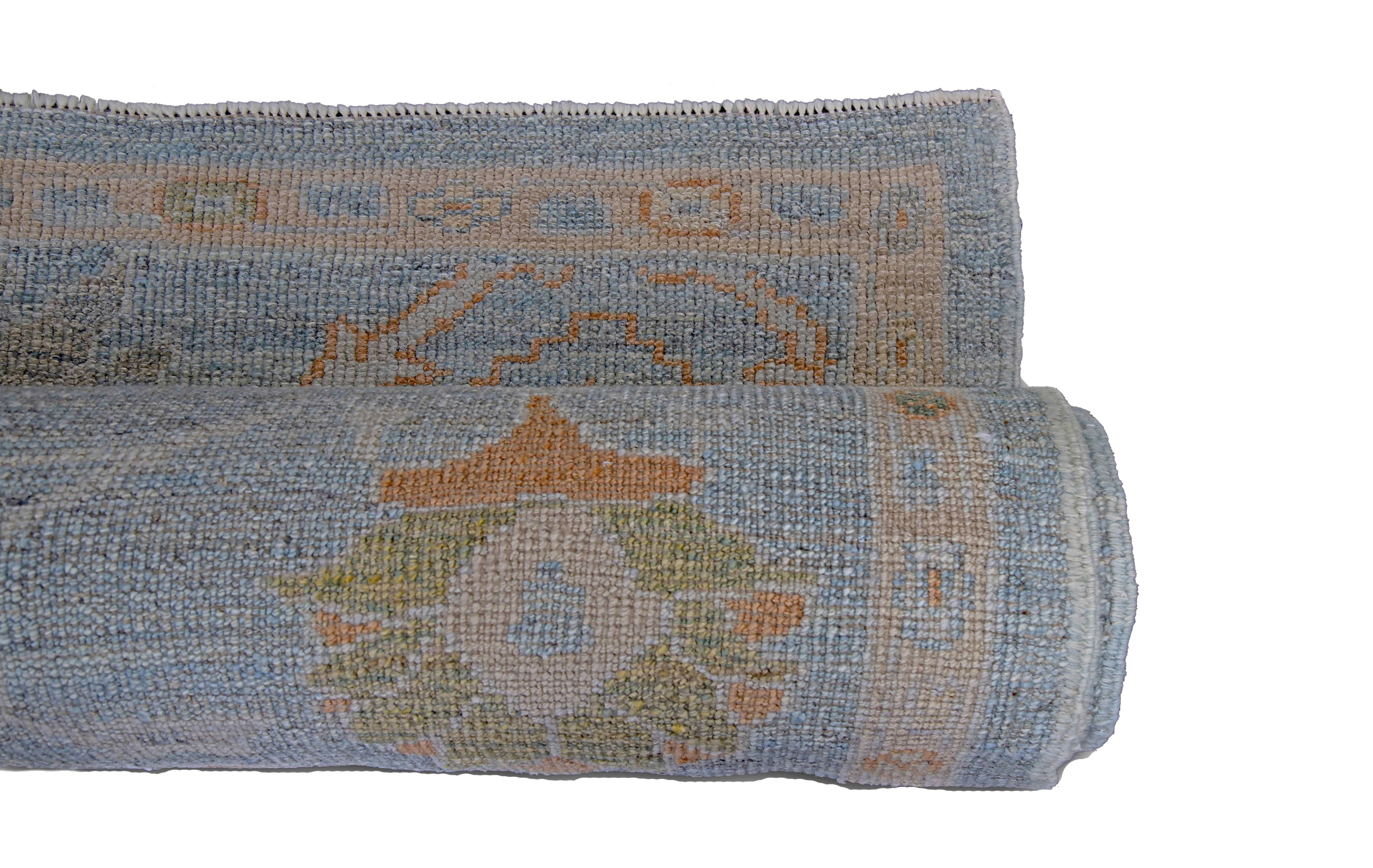 Thumbnail 3 for Persian Oushak Traditional Rug 89042