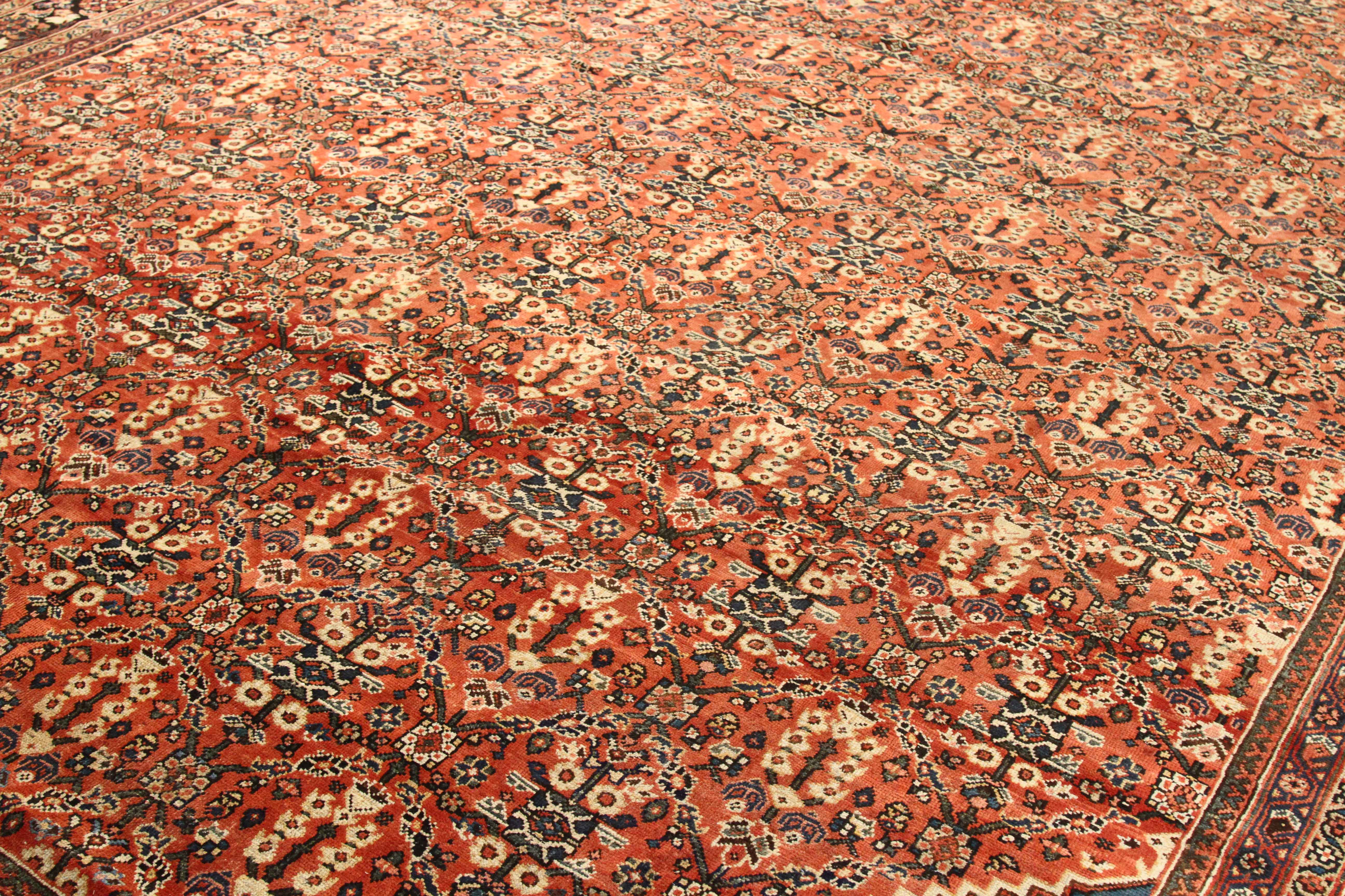 Thumbnail 4 for Antique Persian Sultanabad Traditional Rug 67139