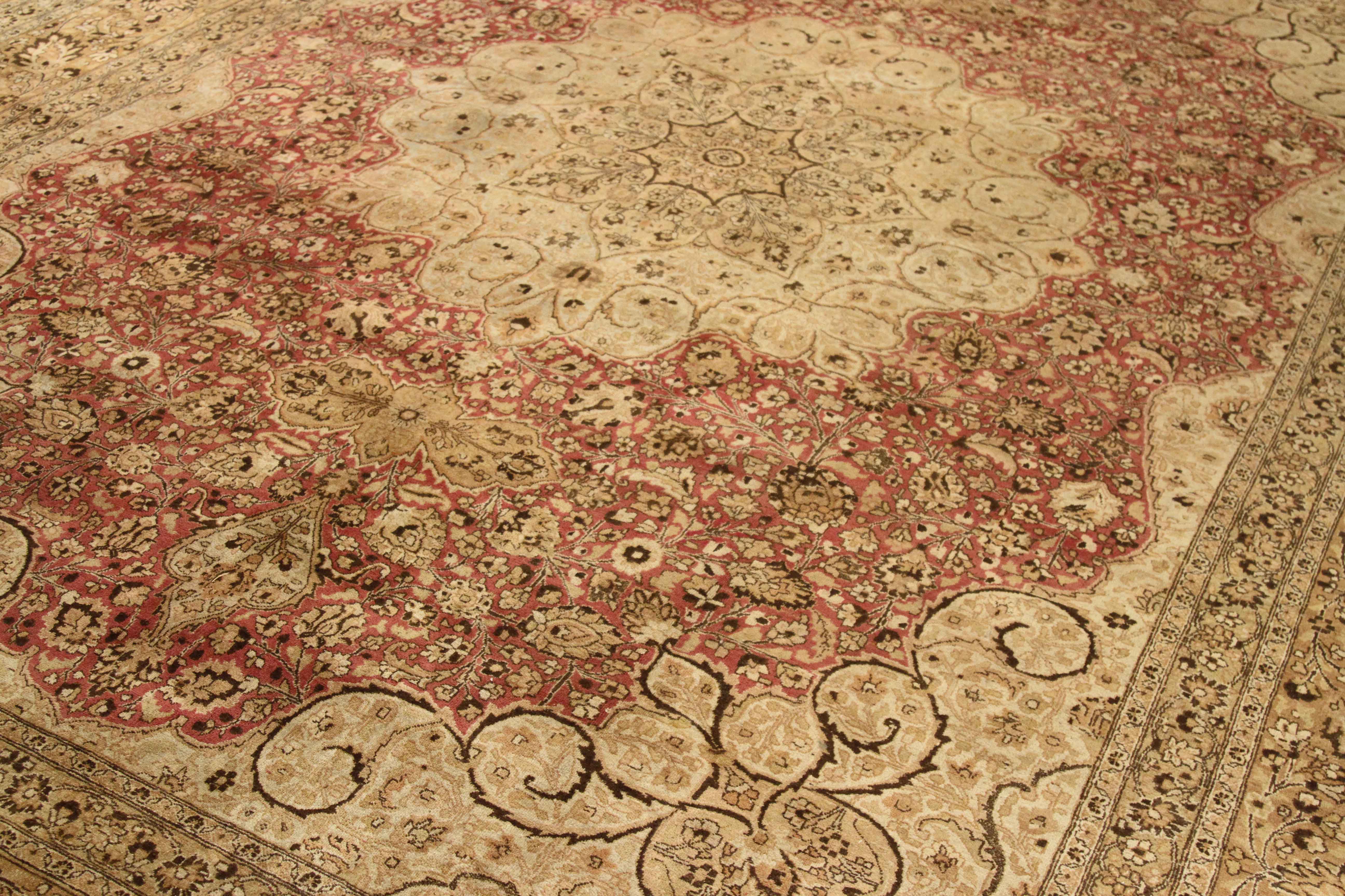 Thumbnail 3 for Antique Persian Mashad Traditional Rug 67145