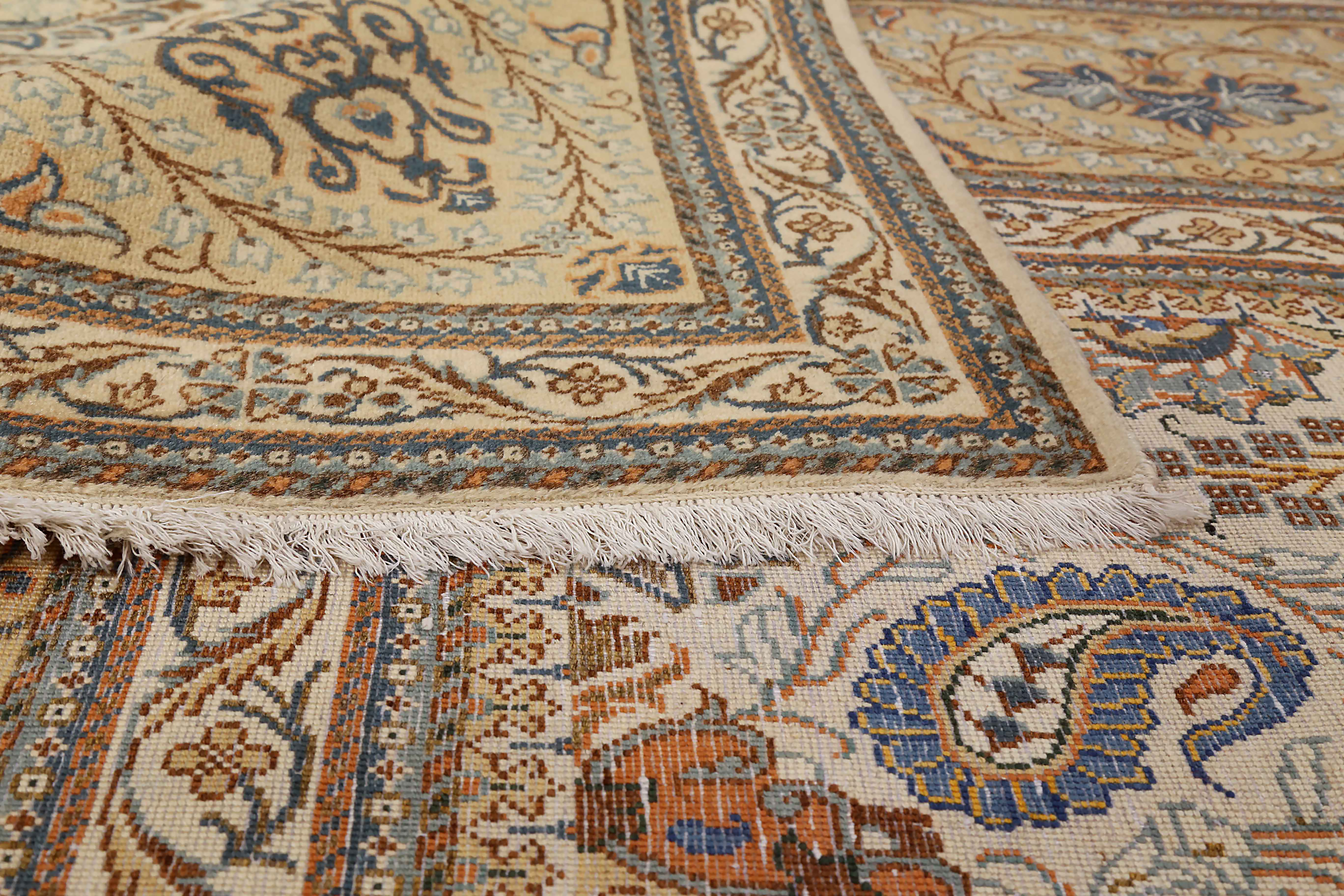 Thumbnail 3 for Antique Persian Kashan Traditional Rug 71357