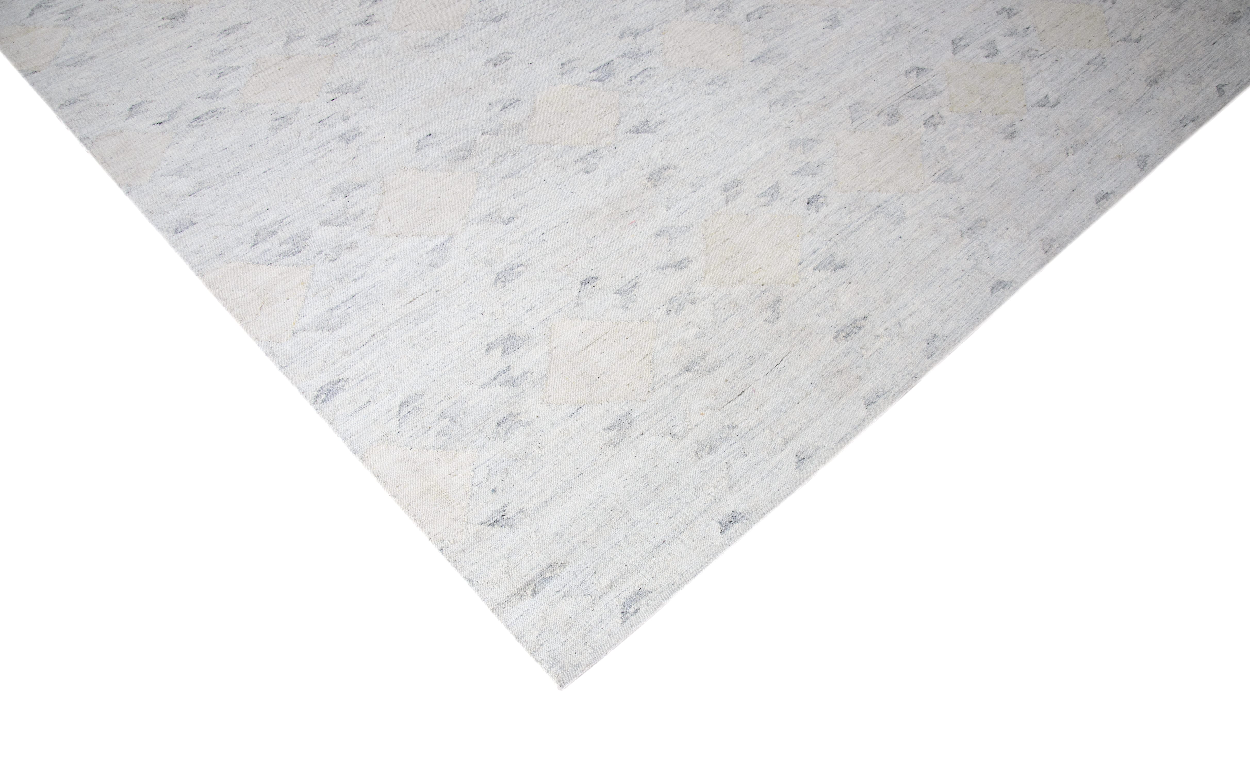 Thumbnail 2 for India Modern / Contemporary Rug 88830