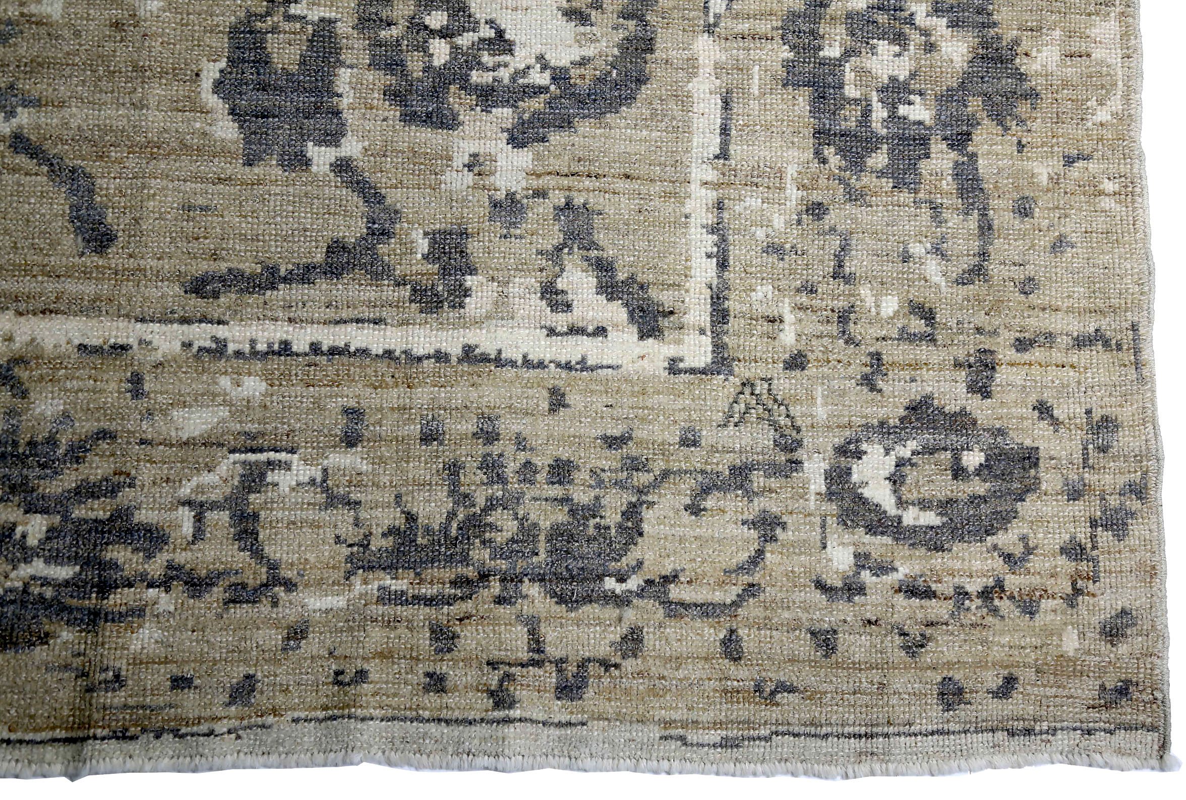 Thumbnail 4 for Persian Oushak Transitional Rug 89028