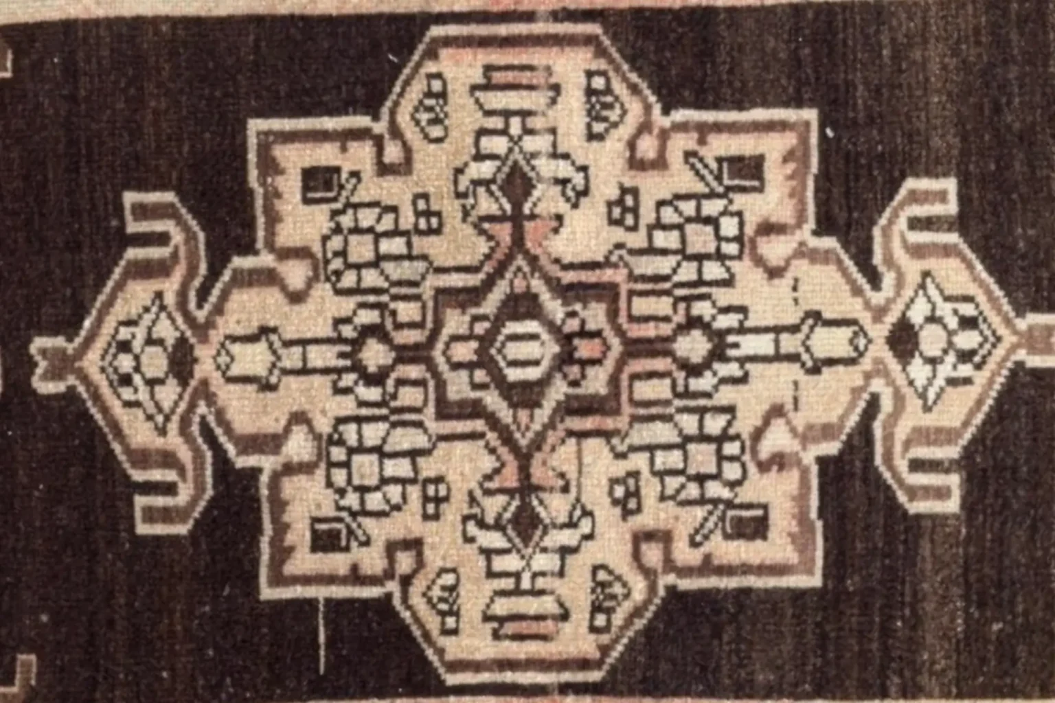 Thumbnail 15 for Persian Zanjan Traditional Rug 73602