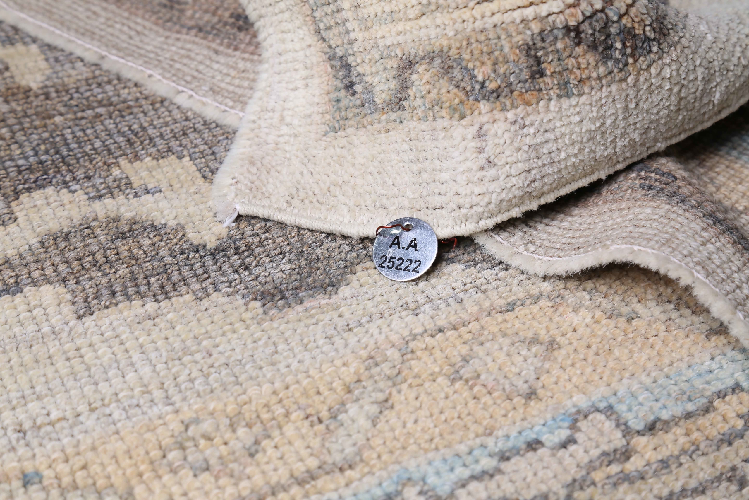 Thumbnail 4 for Persian Oushak Transitional Rug 89006