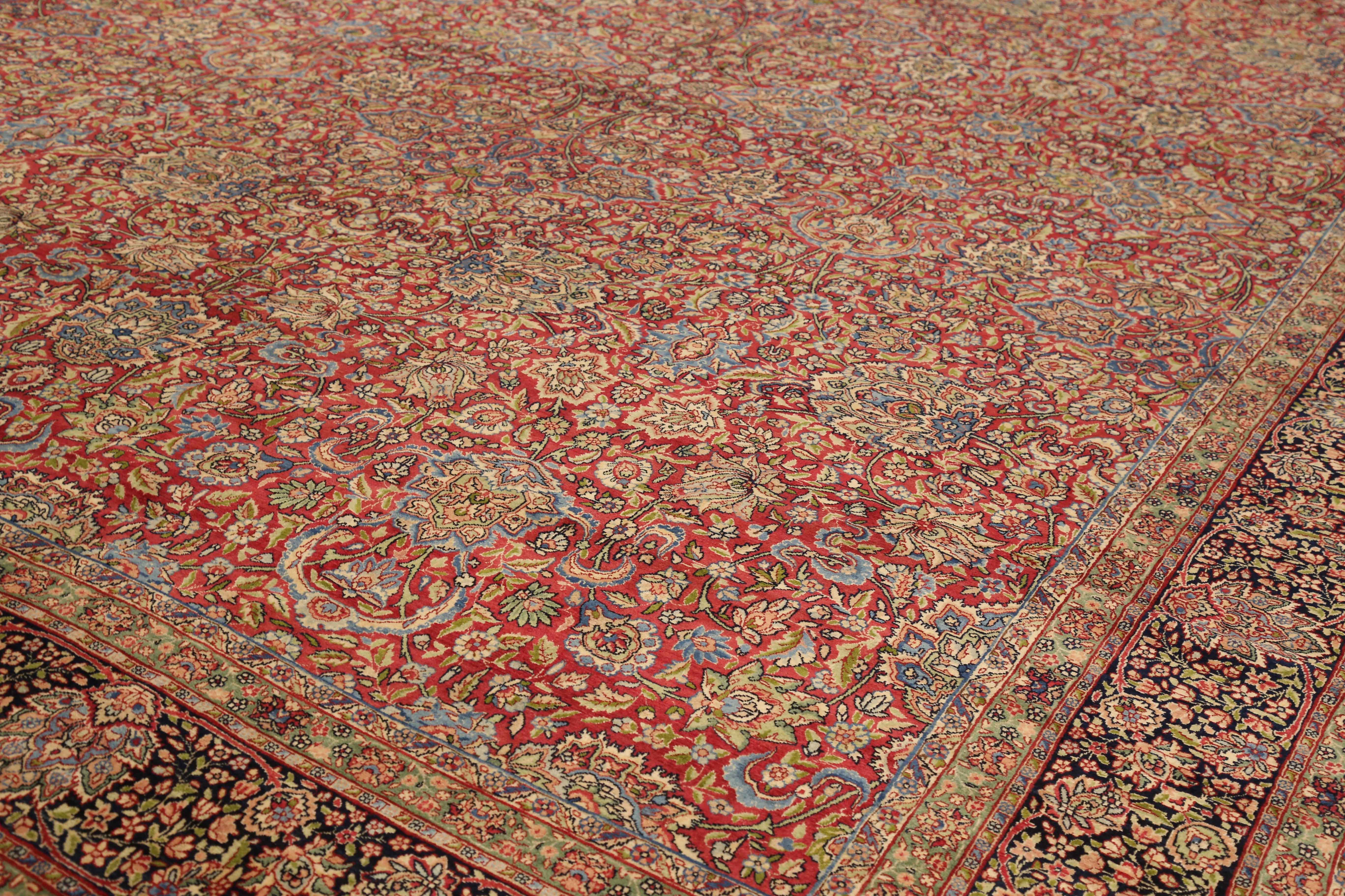 Thumbnail 2 for Antique Persian Kerman Traditional Rug 72353