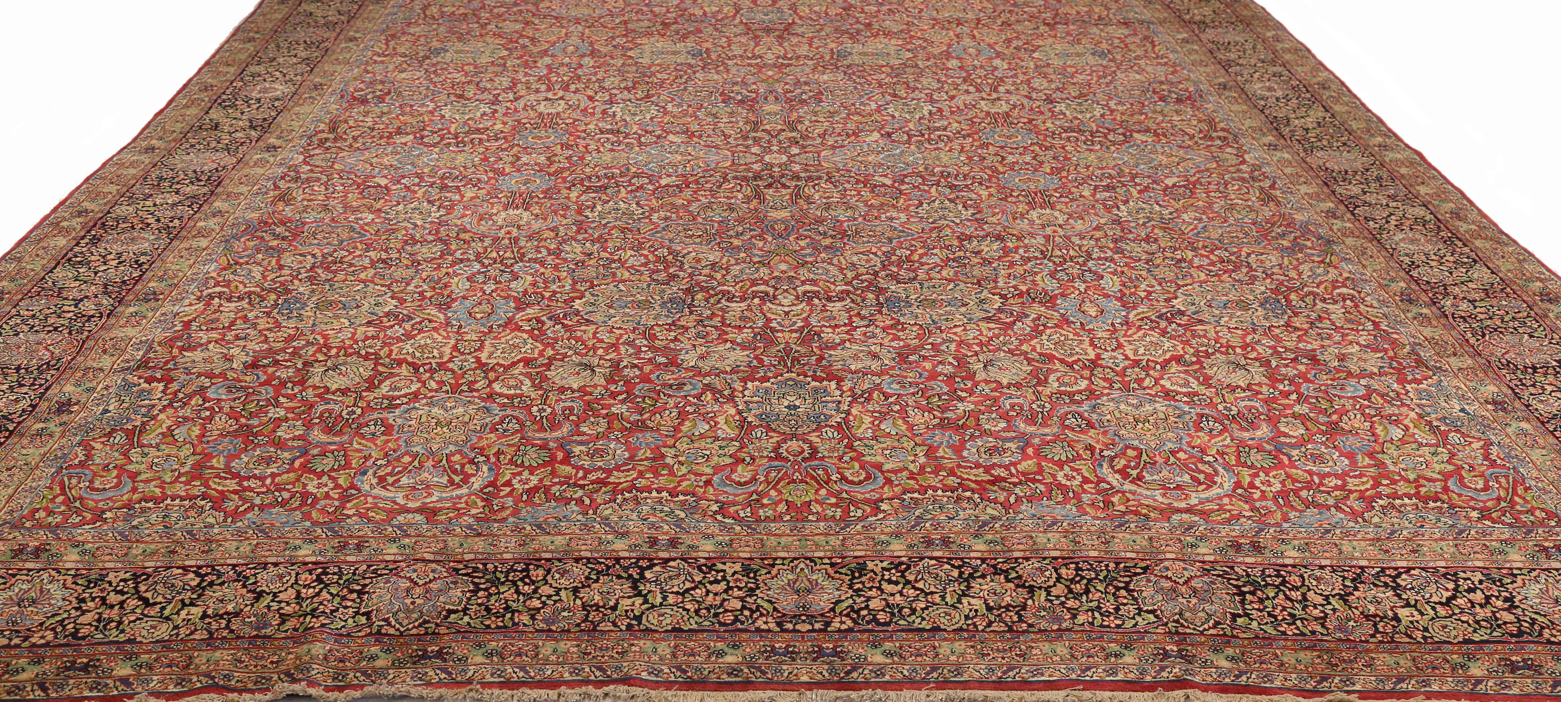 Thumbnail 4 for Antique Persian Kerman Traditional Rug 72353