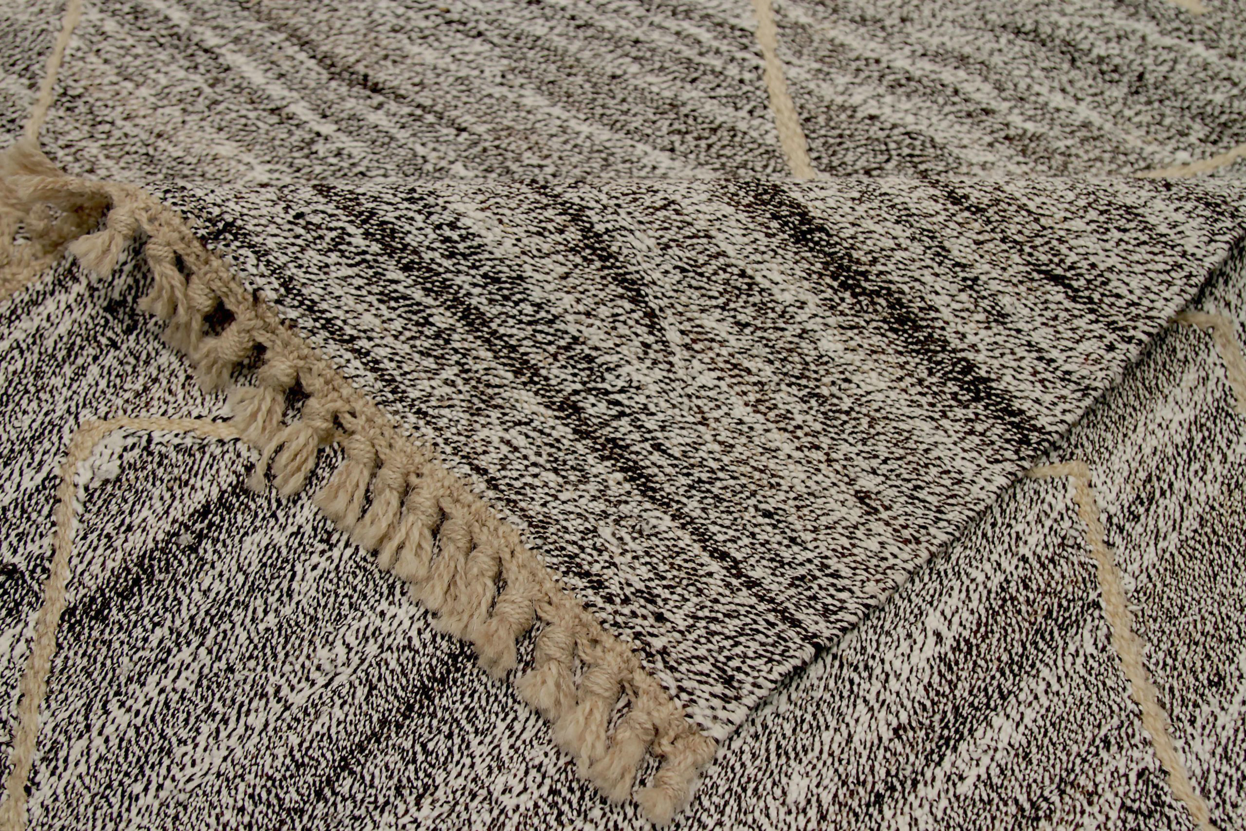 Thumbnail 4 for Turkey Tribal Rug 92111