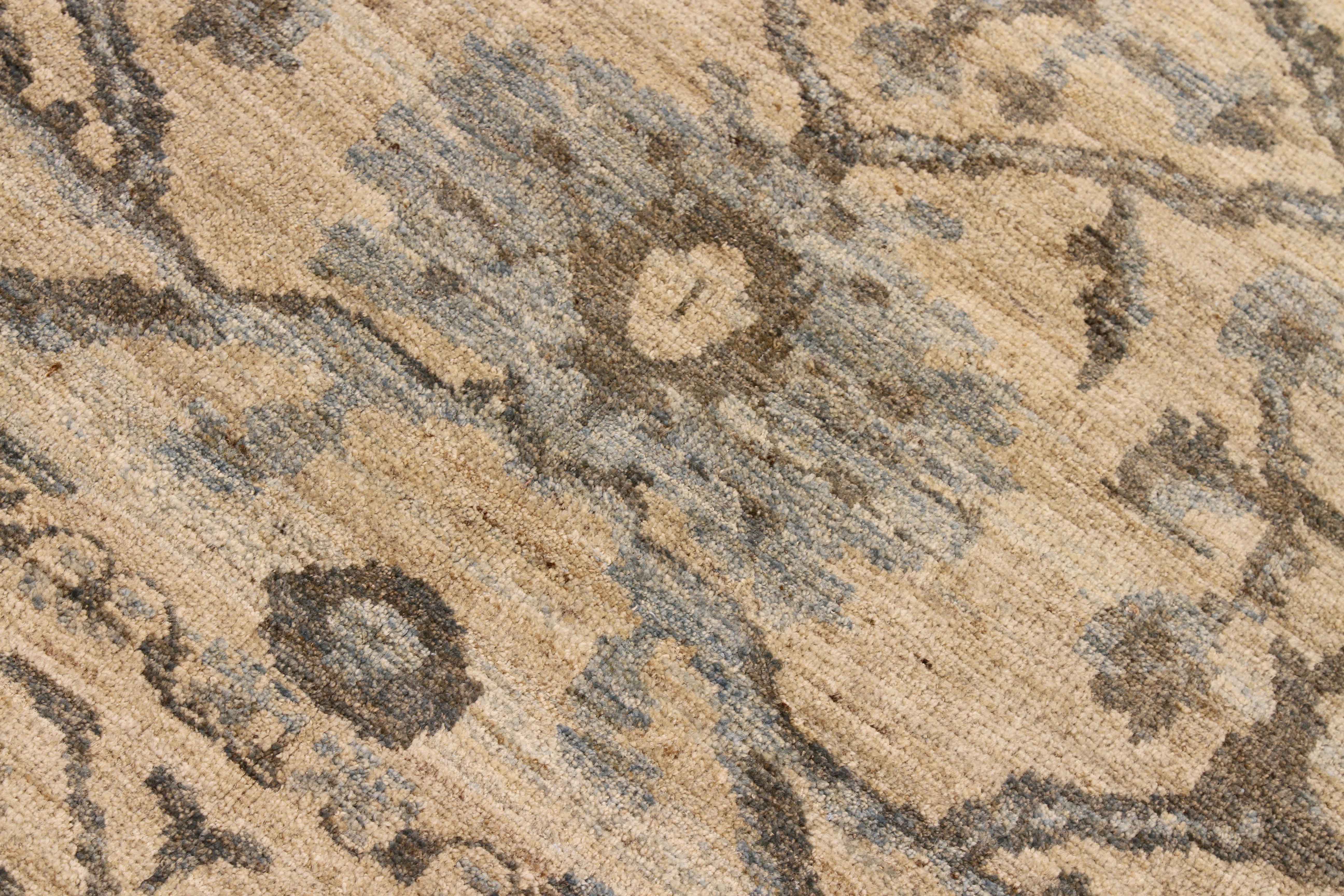 Thumbnail 3 for Persian Sultanabad Transitional Rug 67711