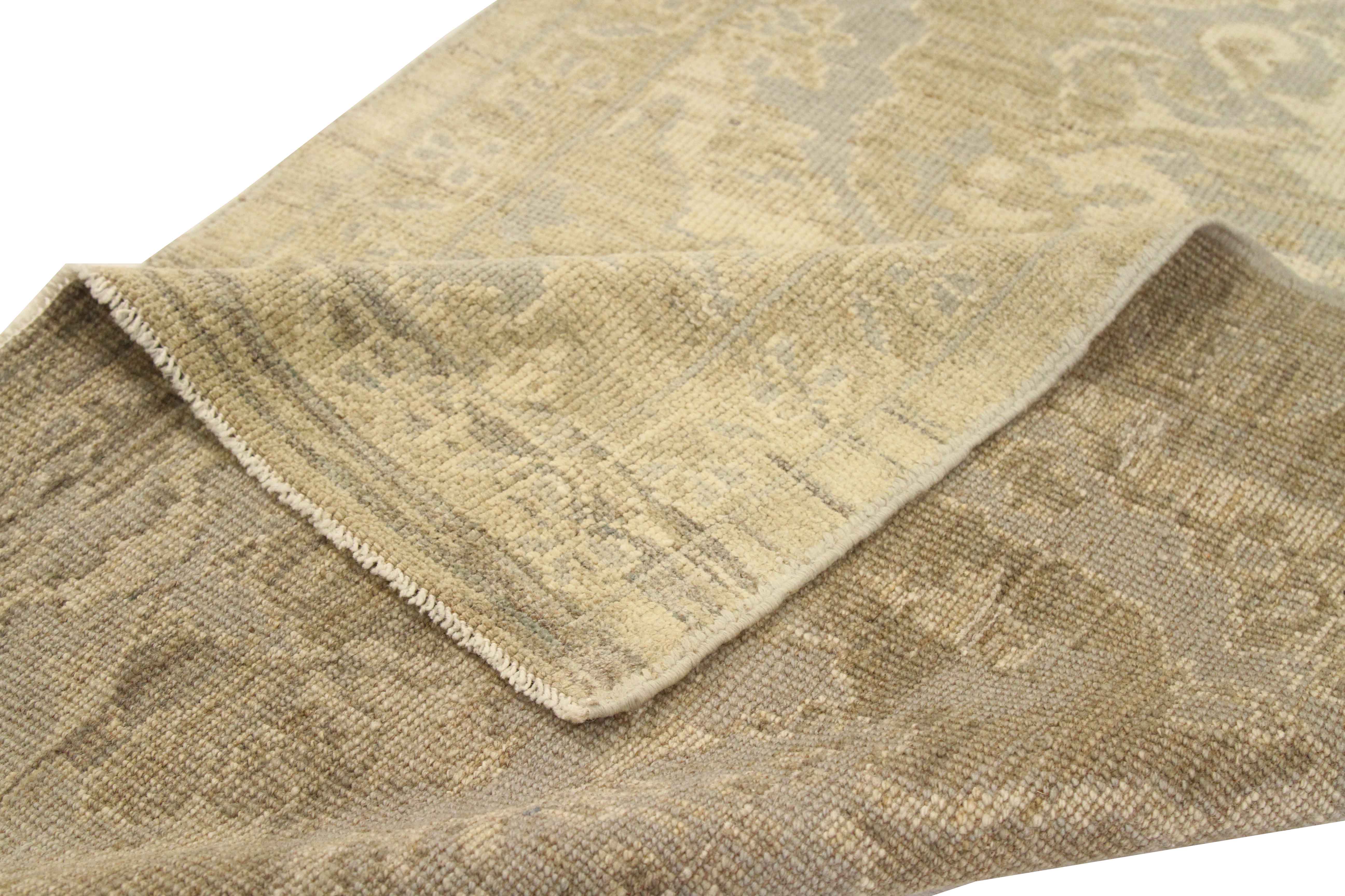 Thumbnail 2 for Persian Oushak Transitional Rug 67668