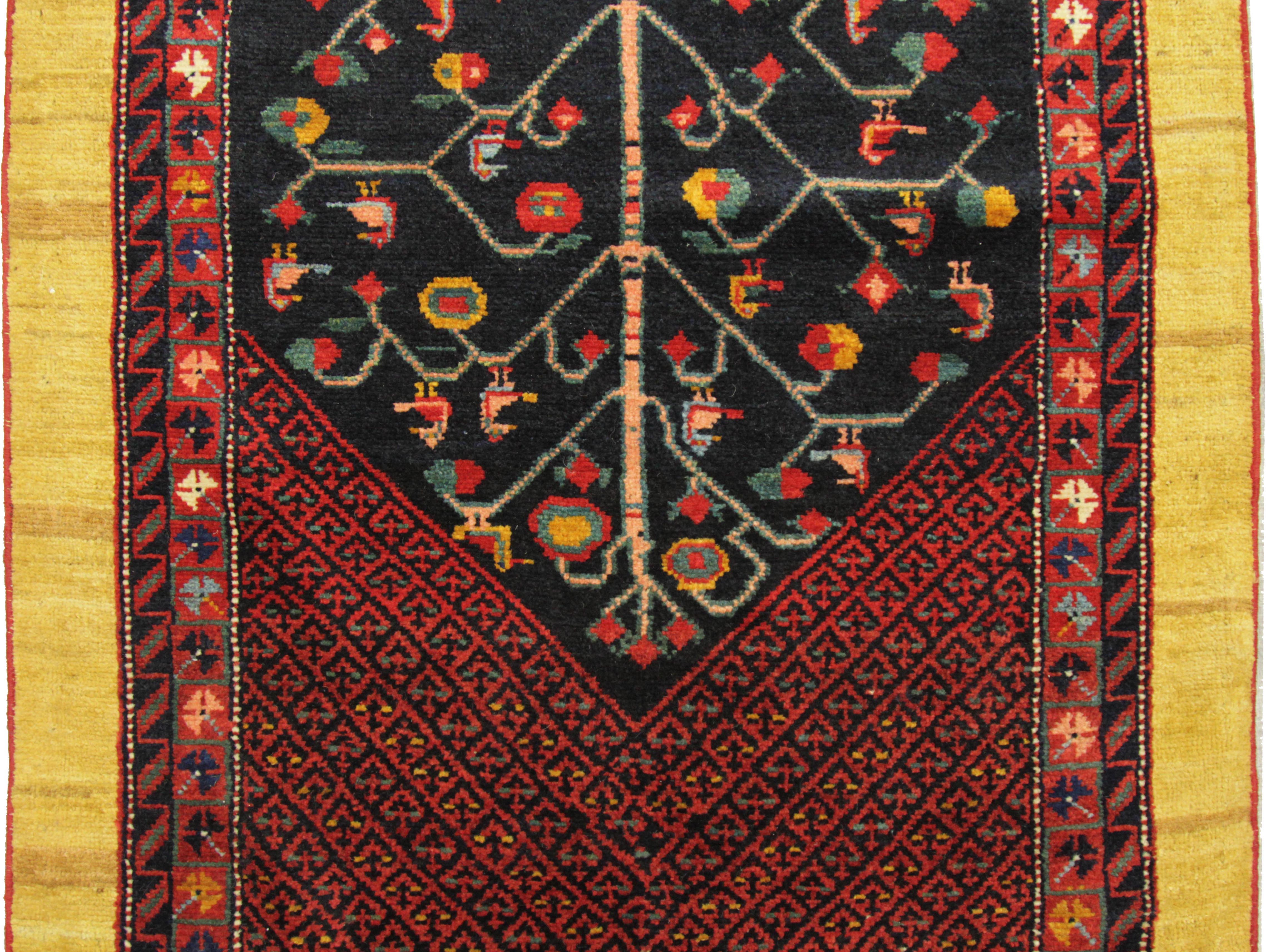 Thumbnail 4 for Antique Persian Bakhtiar Transitional Rug 72662