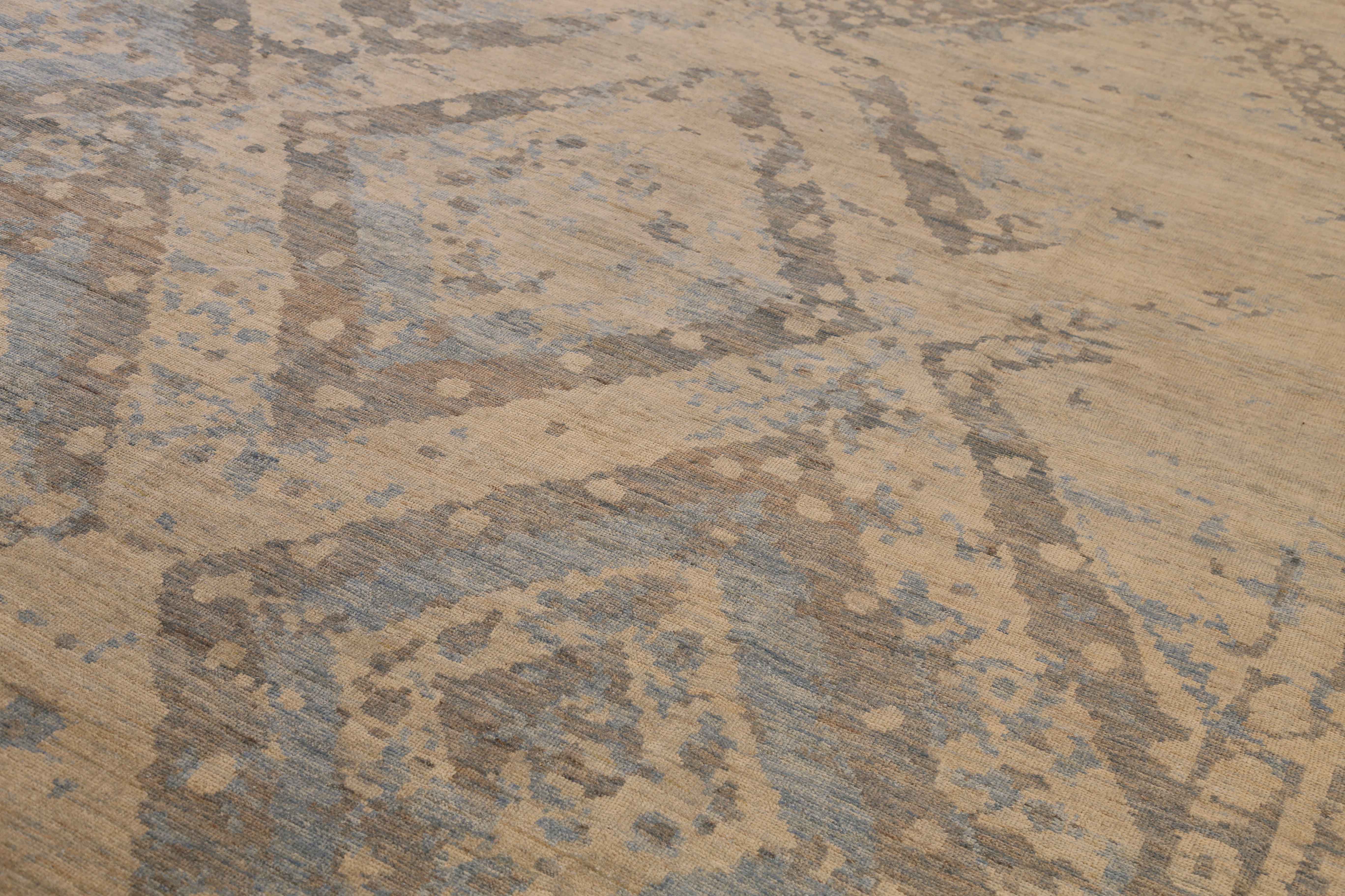 Thumbnail 2 for Persian Sultanabad Transitional Rug 68016