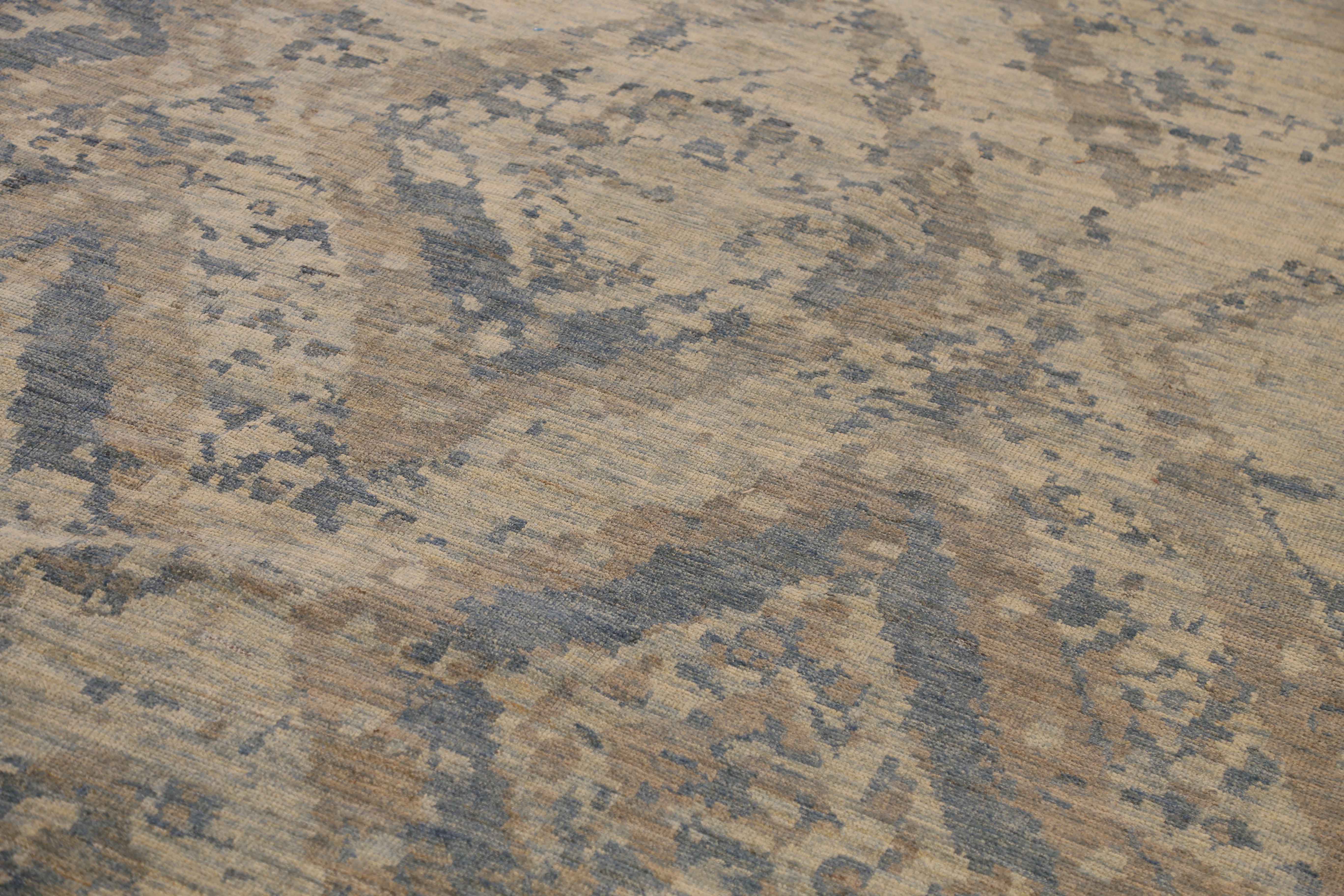 Thumbnail 4 for Persian Sultanabad Transitional Rug 68026