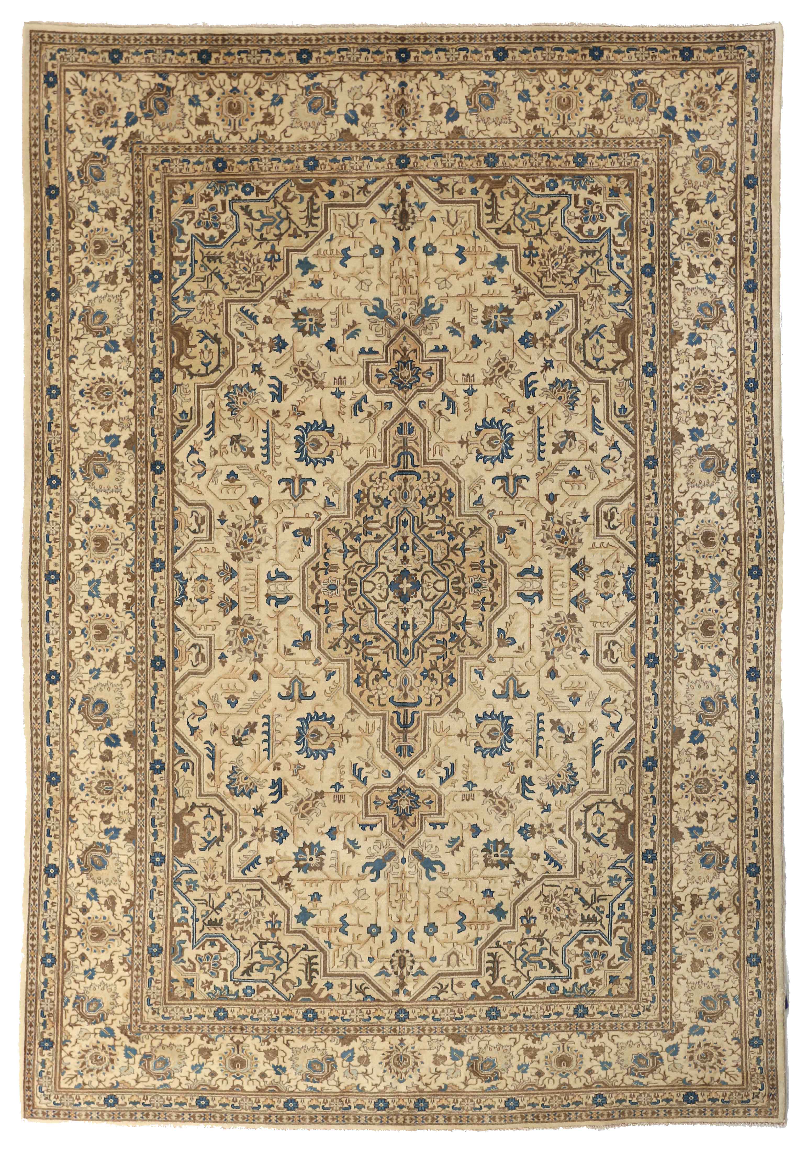 Thumbnail 2 for Antique Persian Kashan Traditional Rug 68006