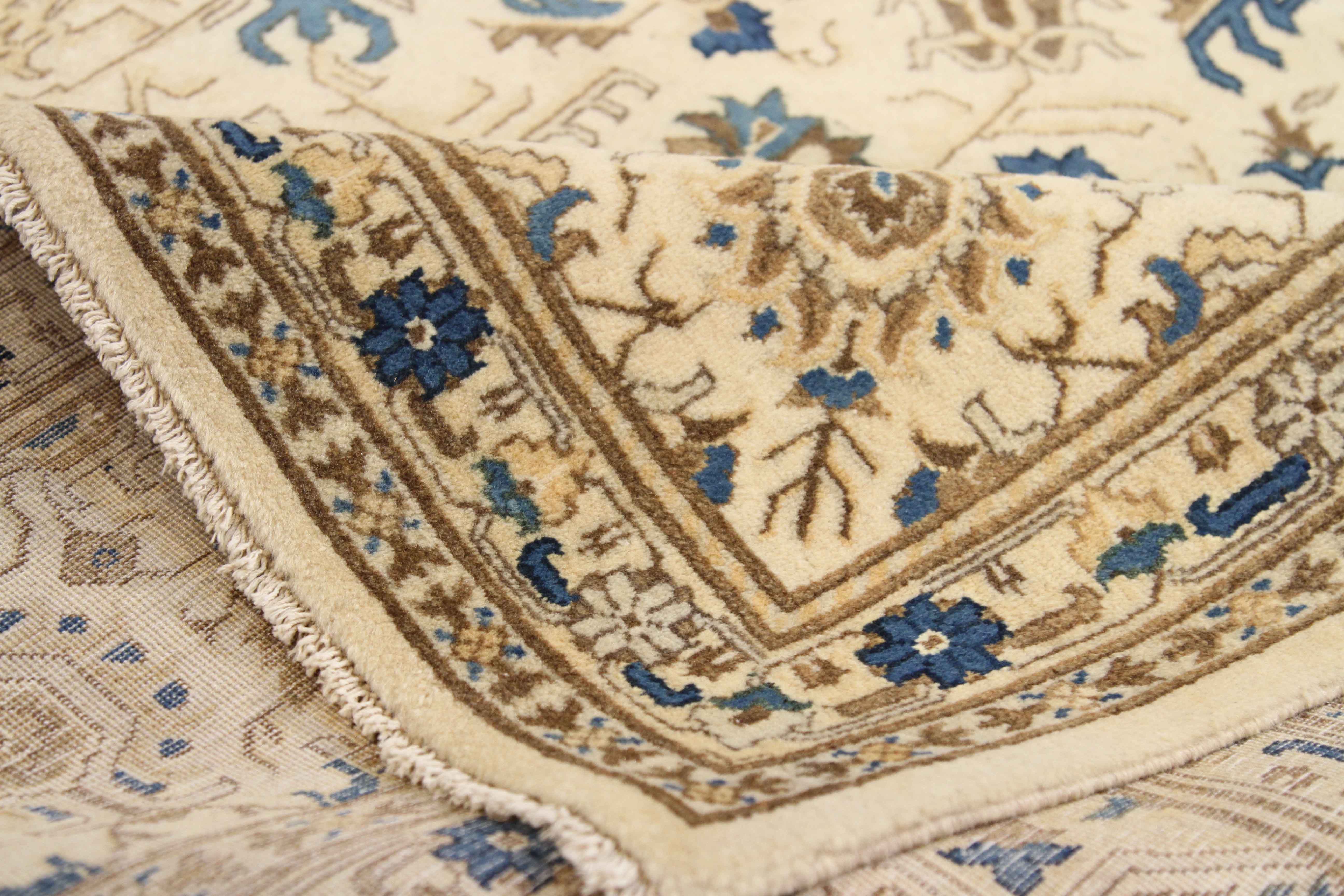 Thumbnail 10 for Antique Persian Kashan Traditional Rug 68006