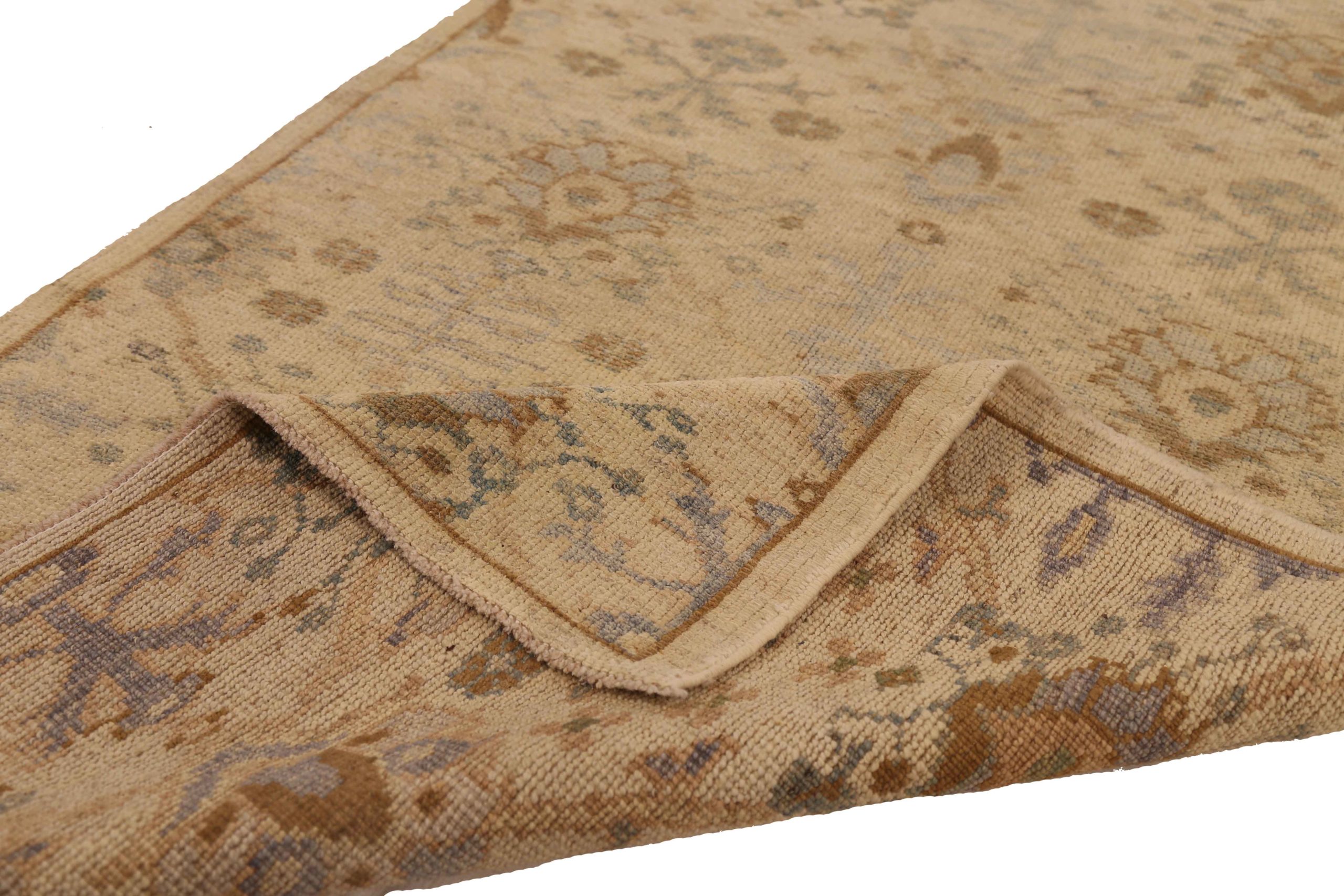 Thumbnail 3 for Persian Oushak Traditional Rug 68048