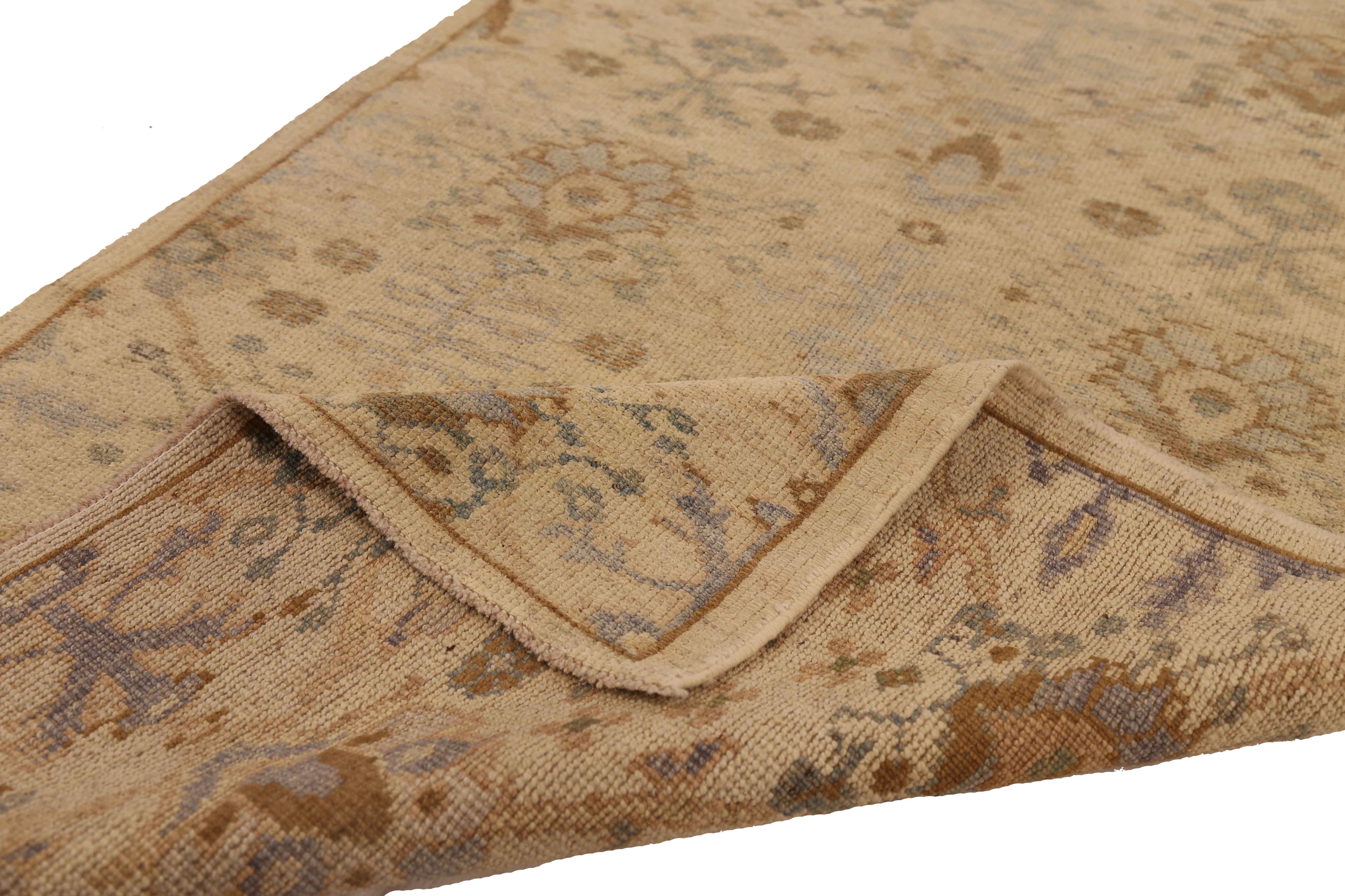 Thumbnail 2 for Persian Oushak Traditional Rug 68048