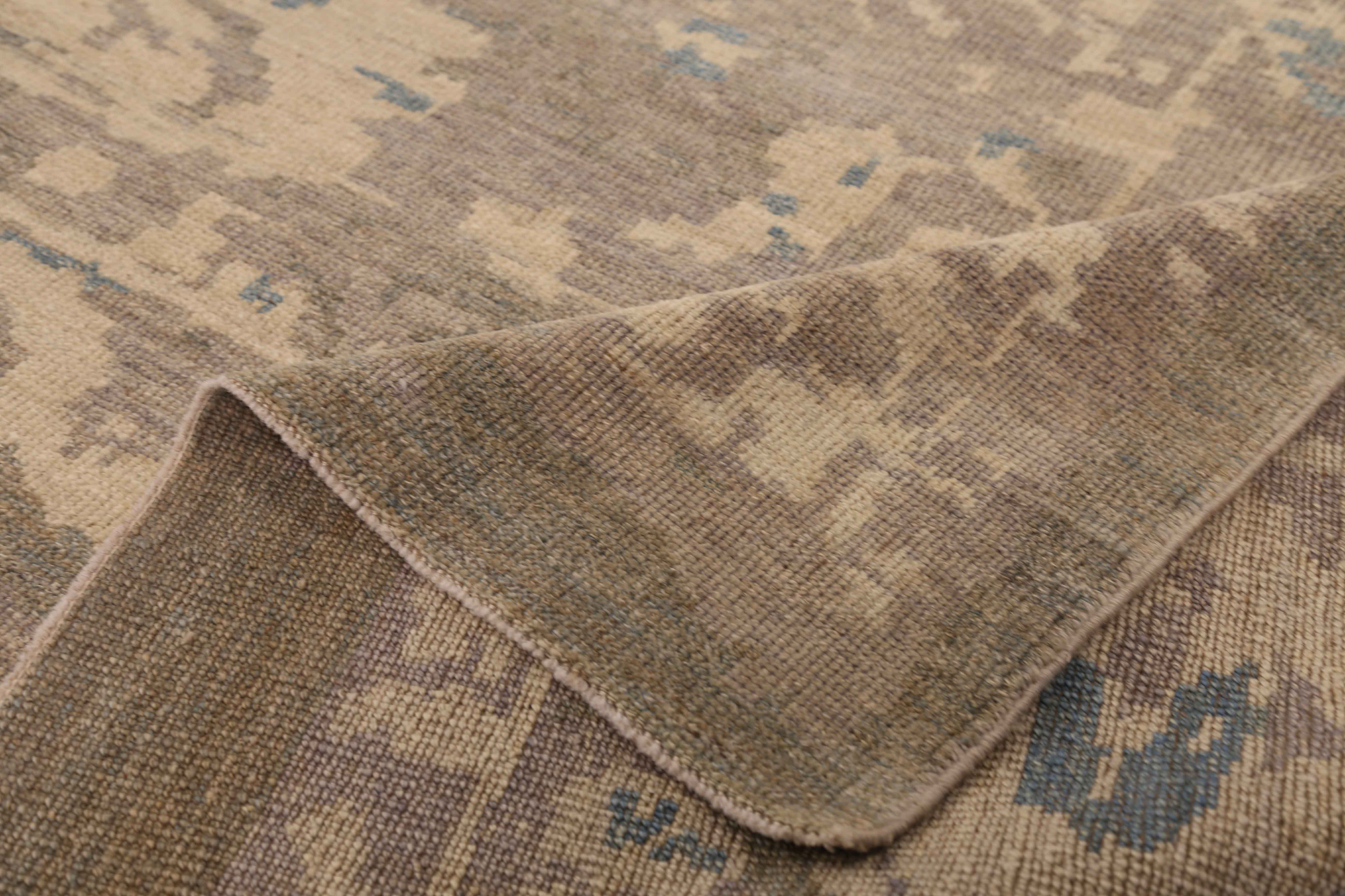 Thumbnail 9 for Persian Oushak Transitional Rug 68049