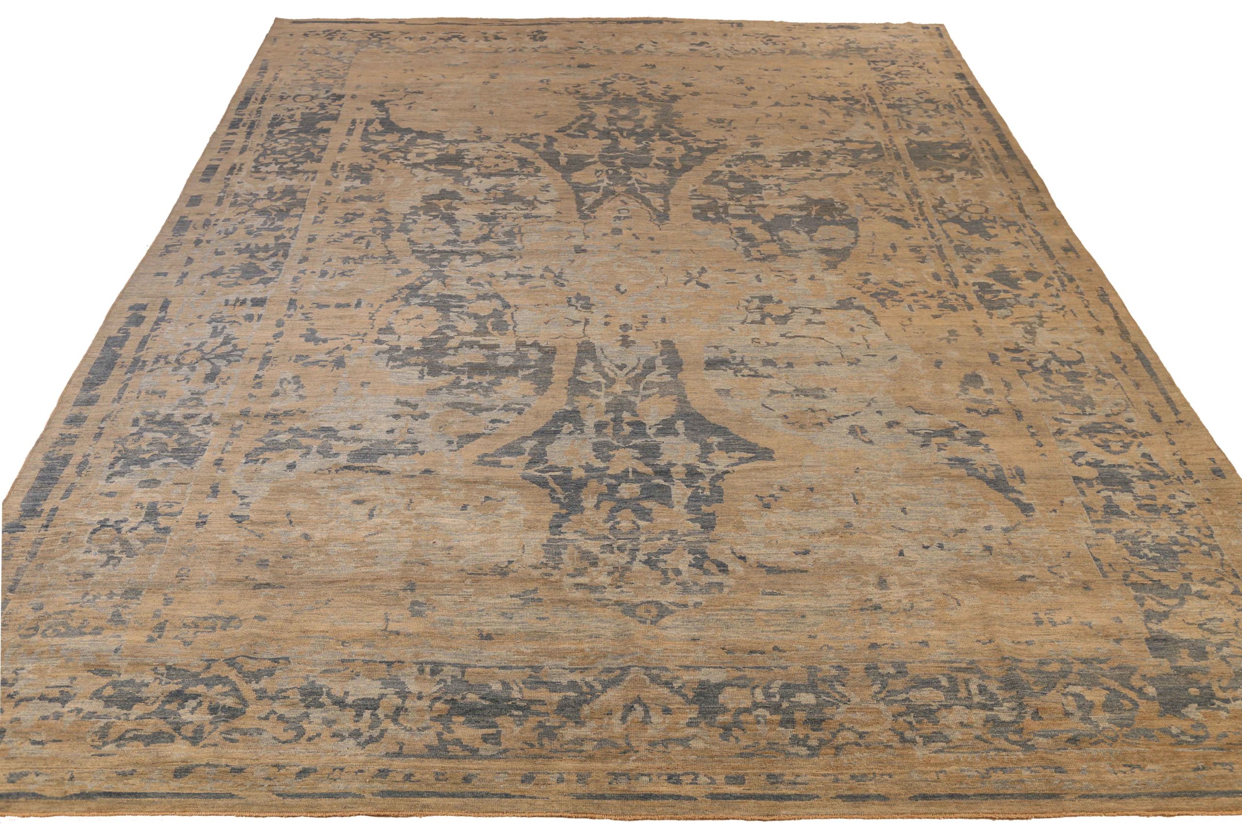 Thumbnail 15 for Persian Sultanabad Transitional Rug 68028