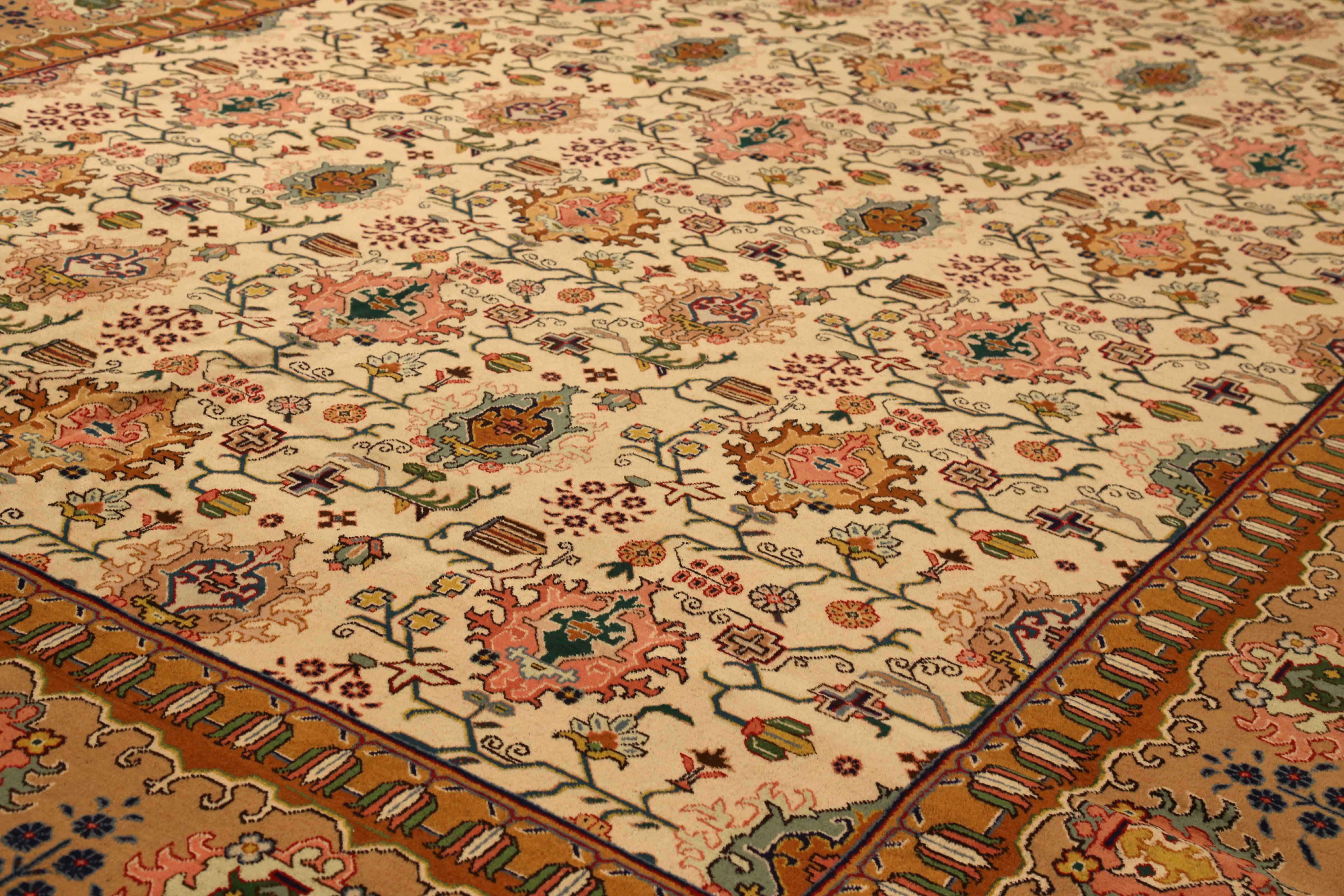 Thumbnail 4 for Antique Persian Tabriz Traditional Rug 72887