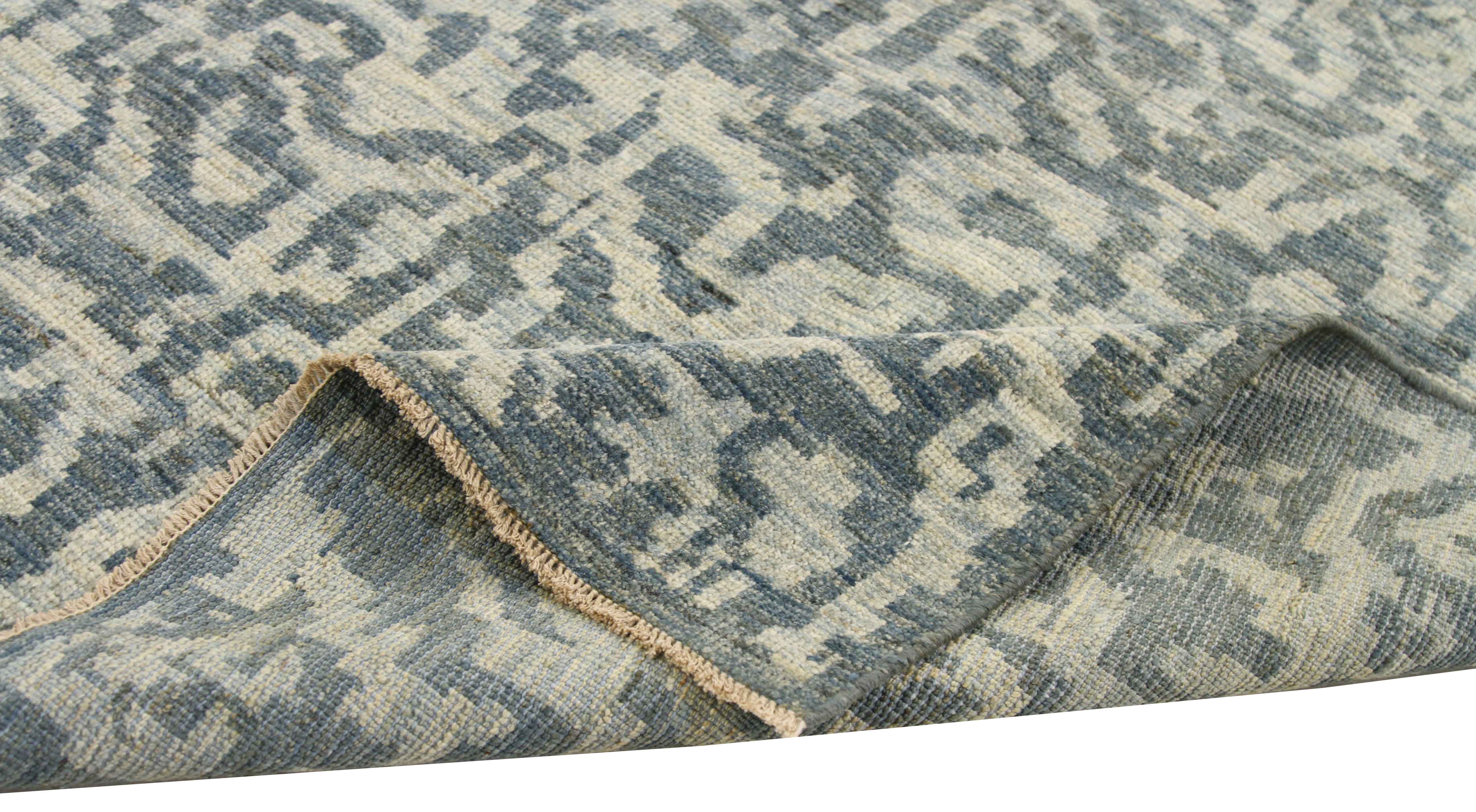 Thumbnail 4 for Persian Sultanabad Transitional Rug 68173