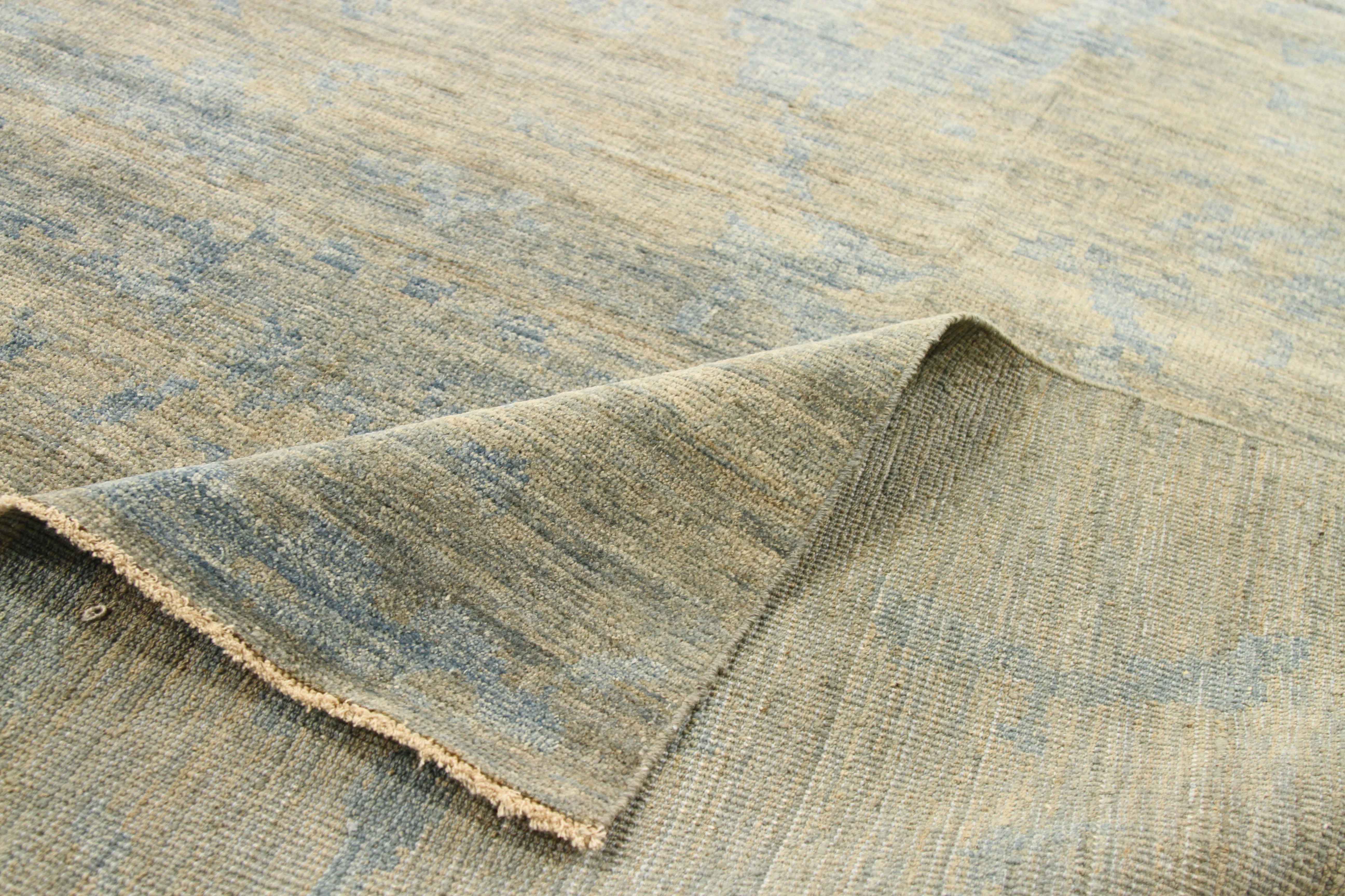 Thumbnail 4 for Persian Sultanabad Transitional Rug 68143