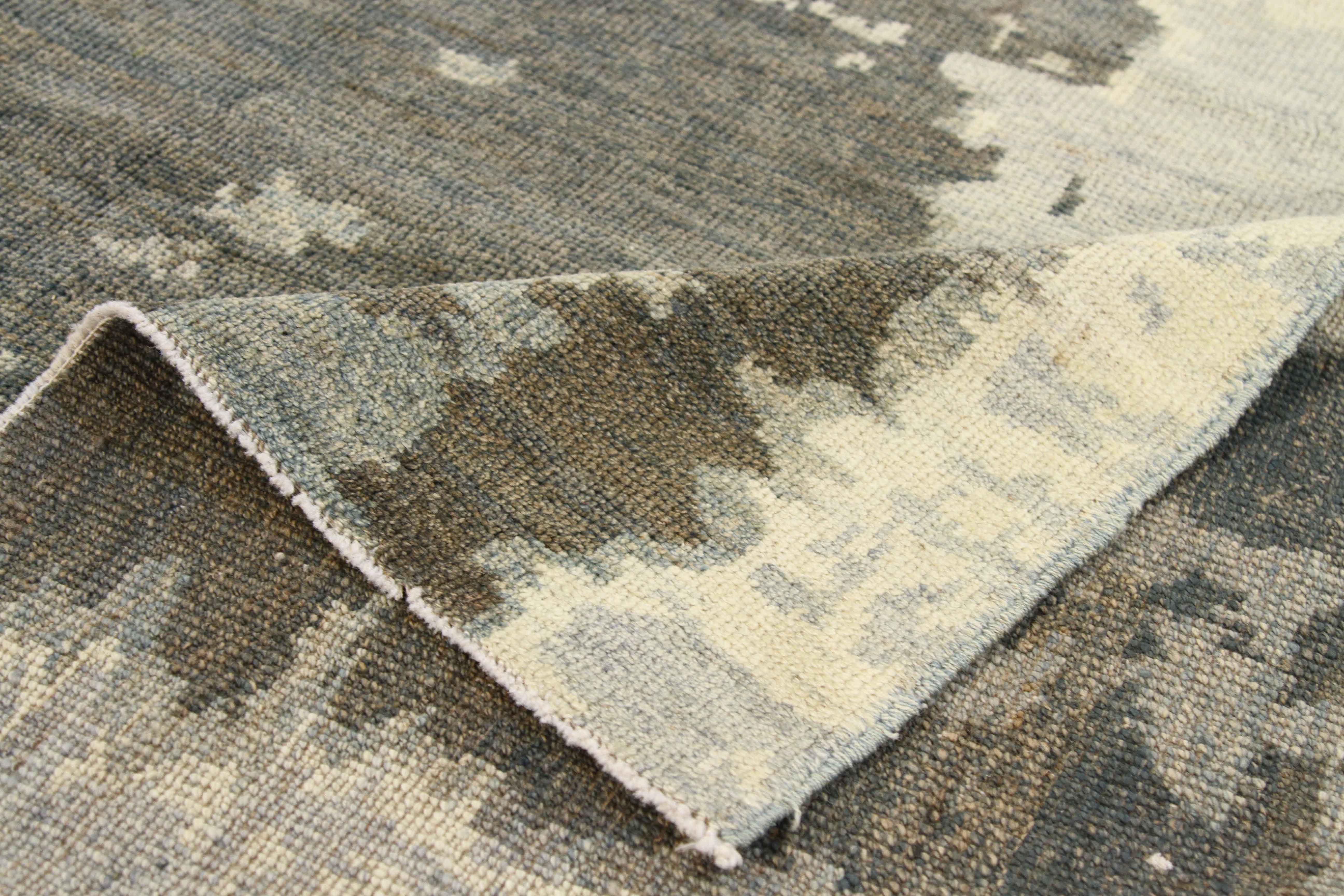 Thumbnail 6 for Persian Oushak Transitional Rug 68397