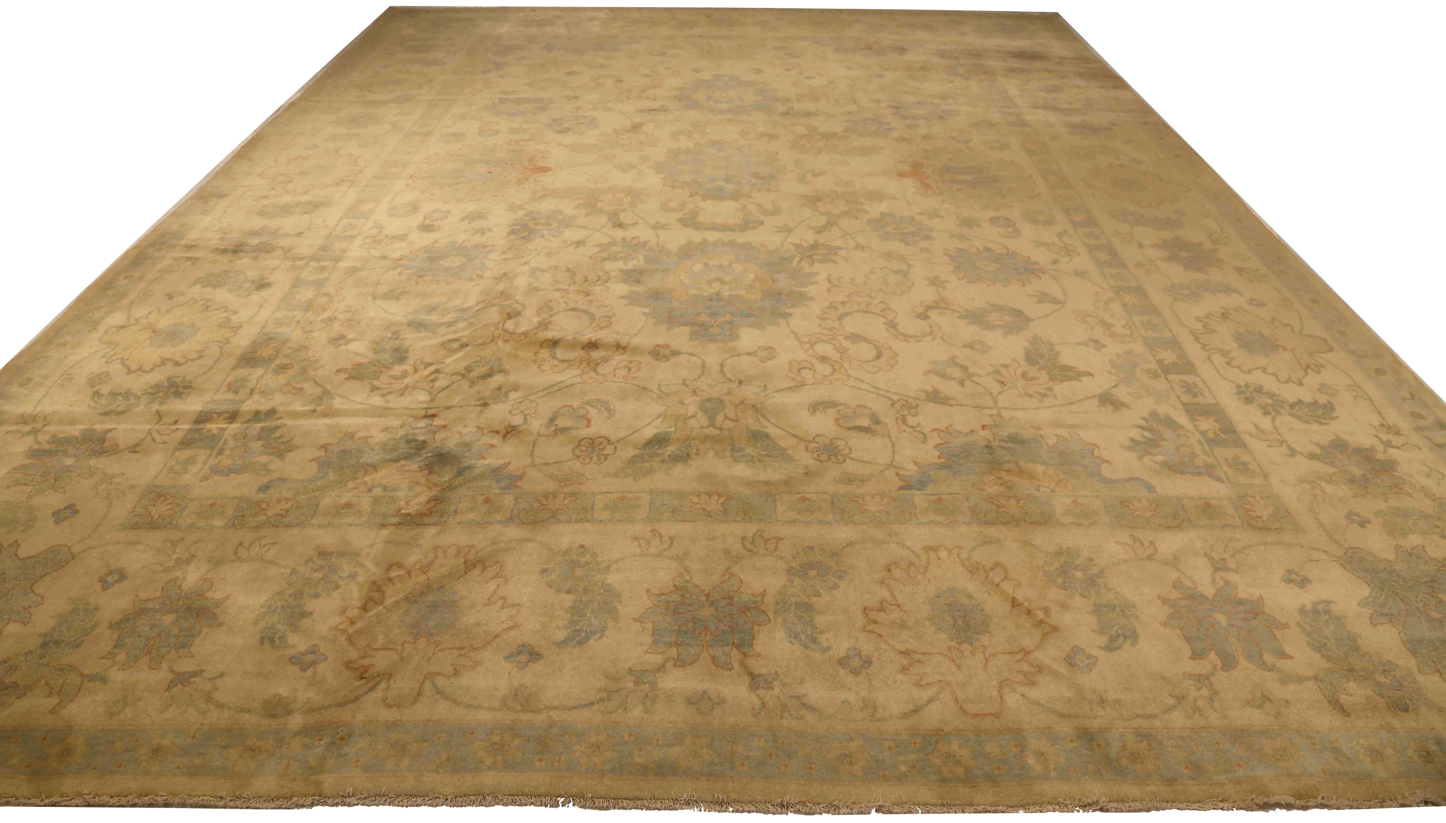 Thumbnail 5 for Antique Persian Sultanabad Traditional Rug 73134