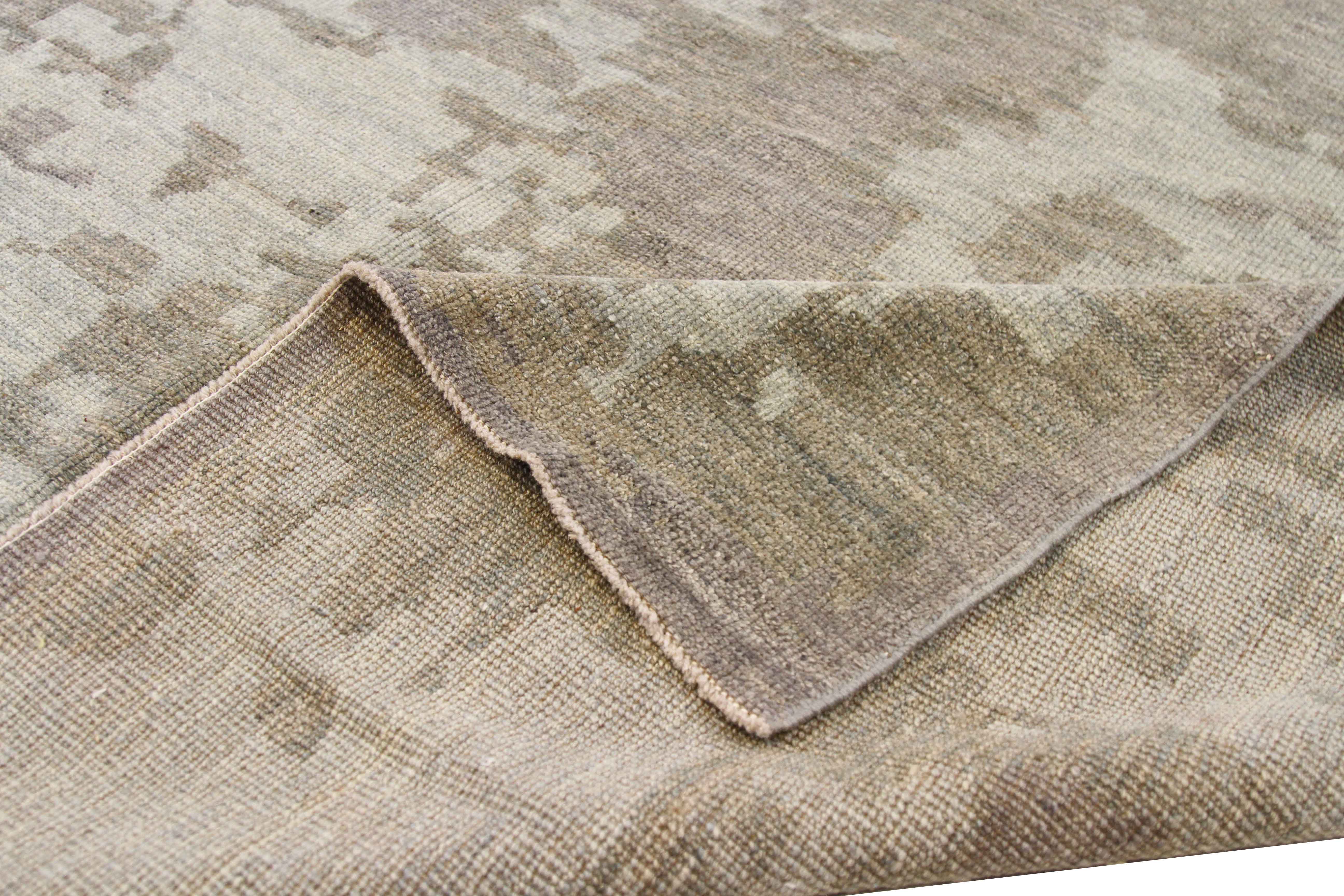 Thumbnail 3 for Persian Oushak Transitional Rug 68576