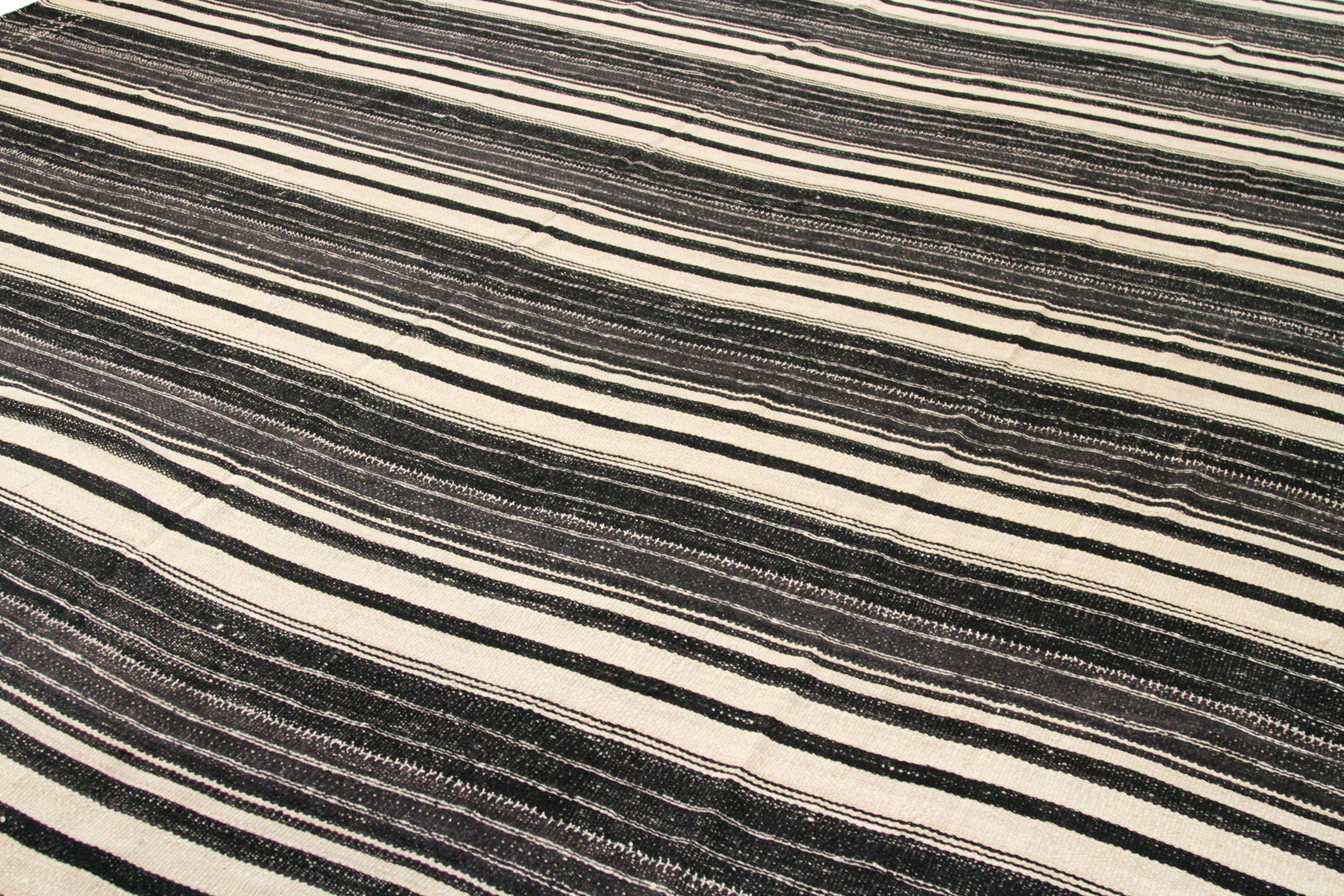 Thumbnail 2 for Antique Persian Transitional Rug 88201