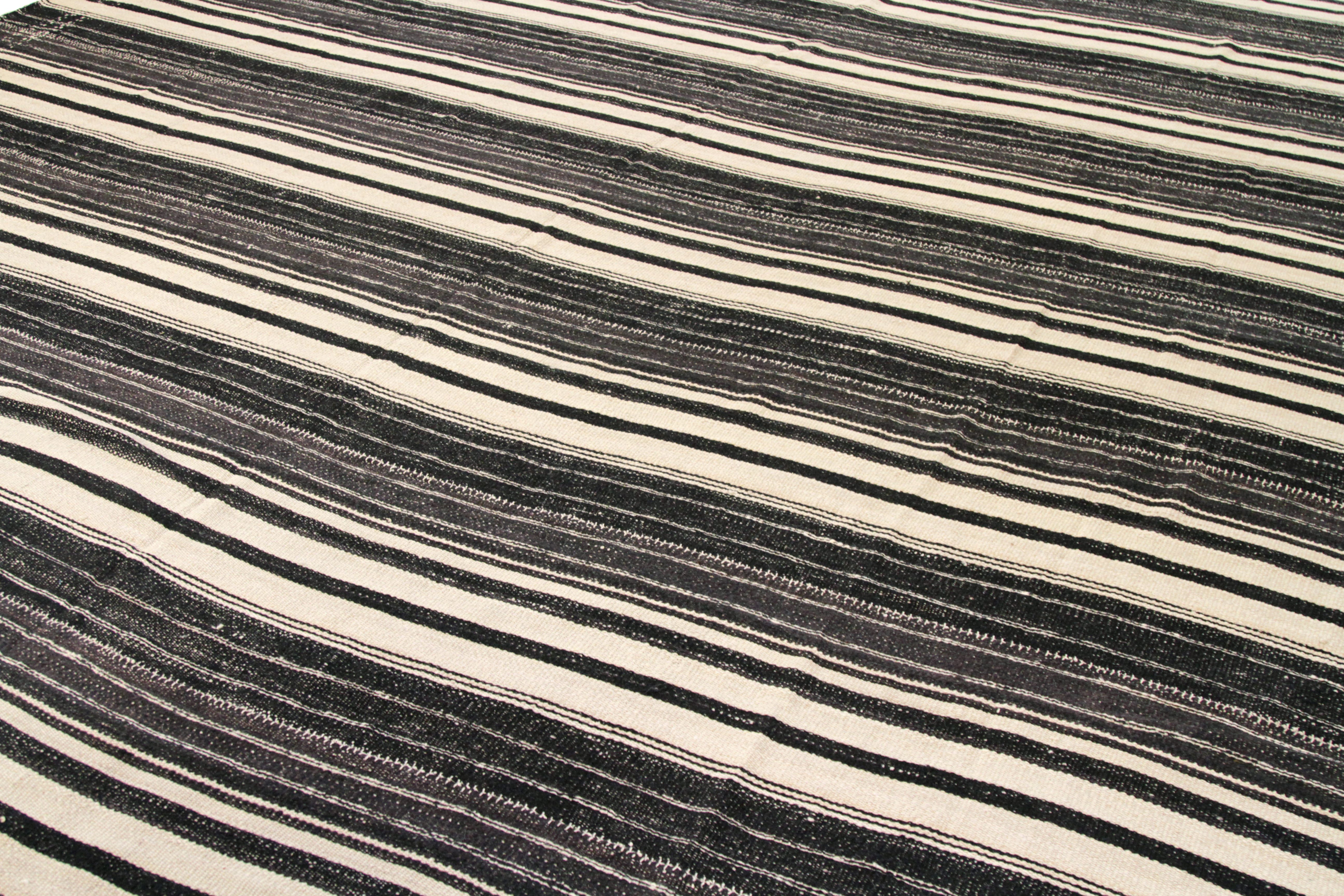 Thumbnail 4 for Antique Persian Transitional Rug 88201