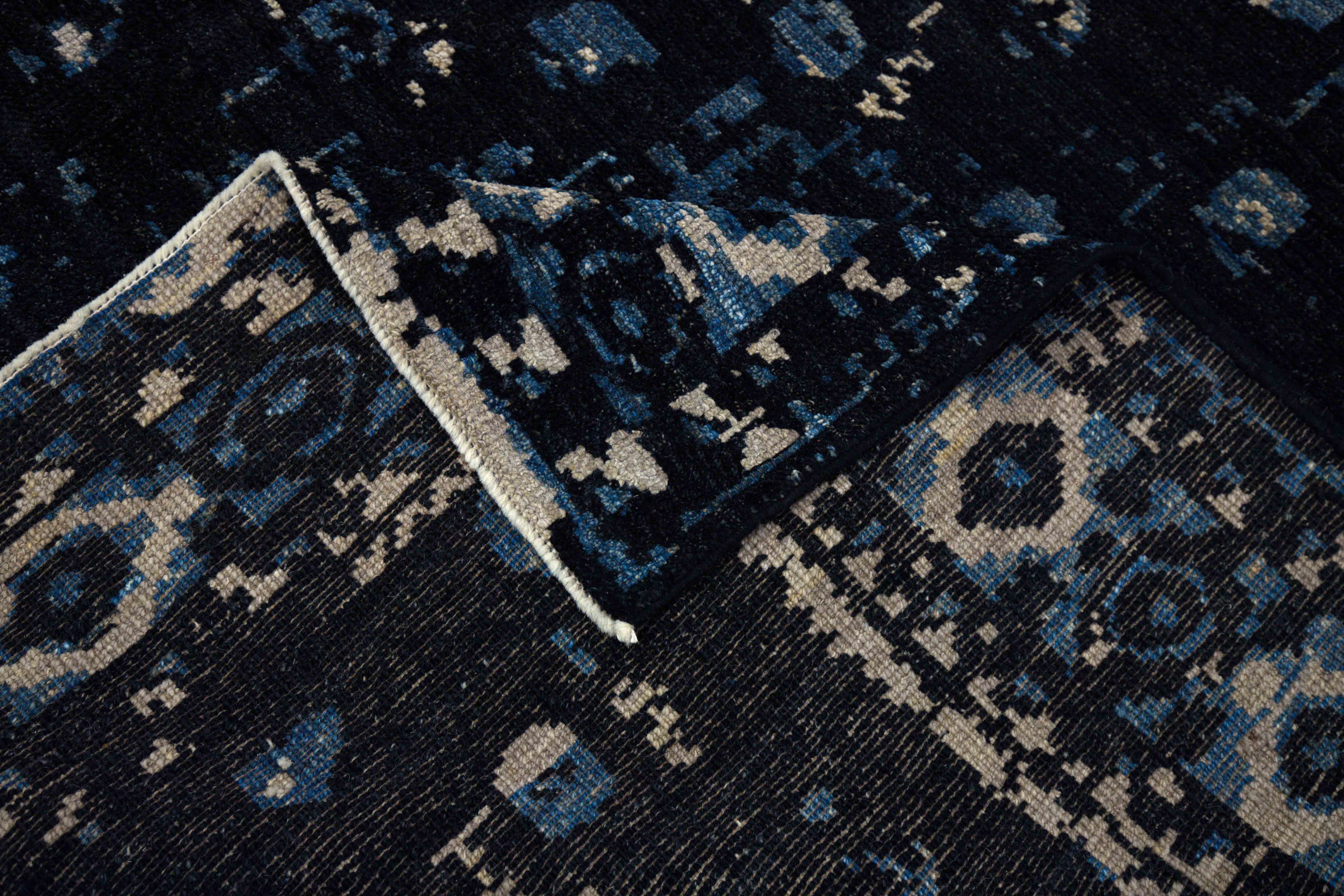 Thumbnail 3 for Persian Oushak Transitional Rug 88192