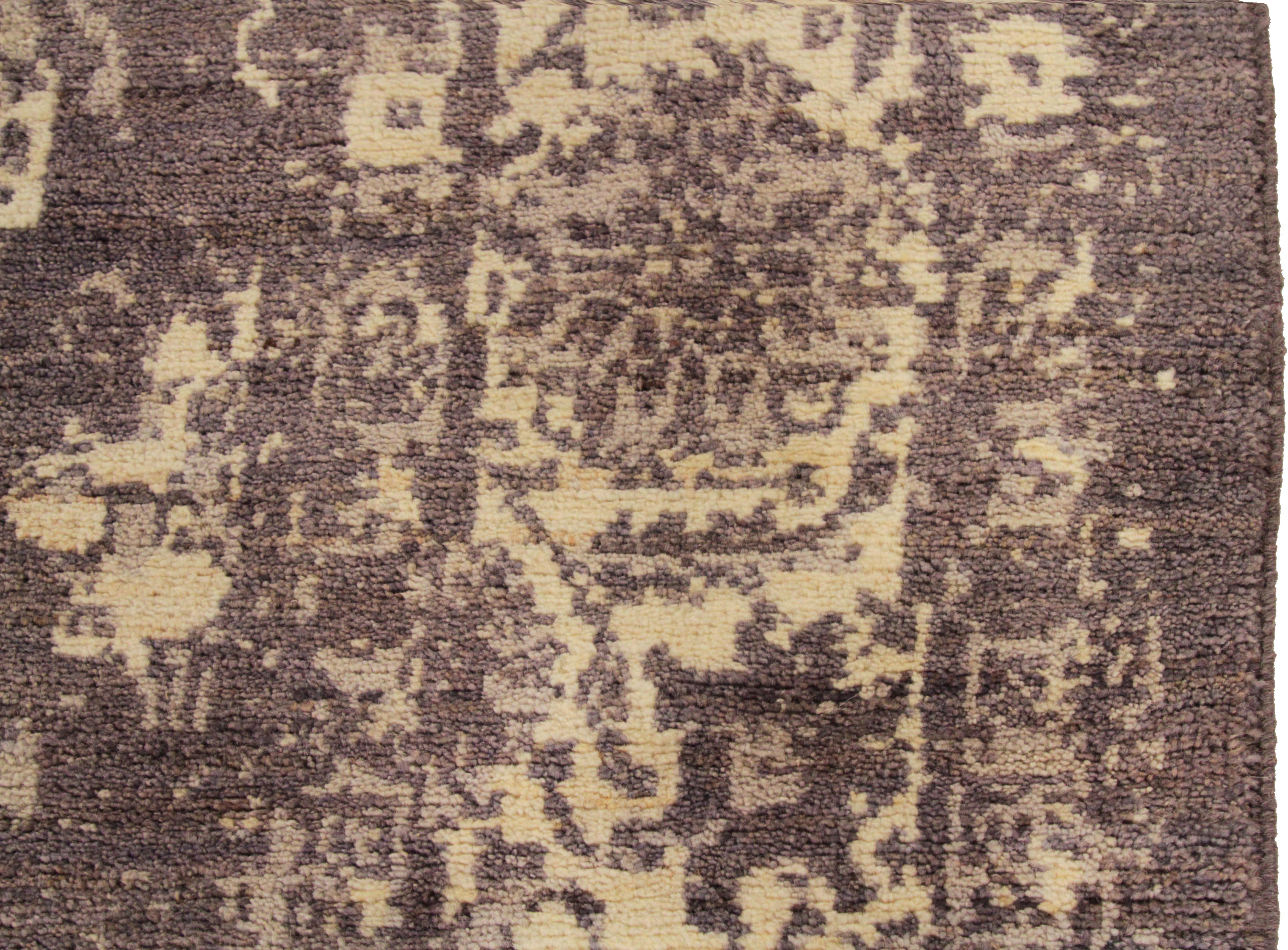 Thumbnail 5 for Persian Oushak Transitional Rug 88193