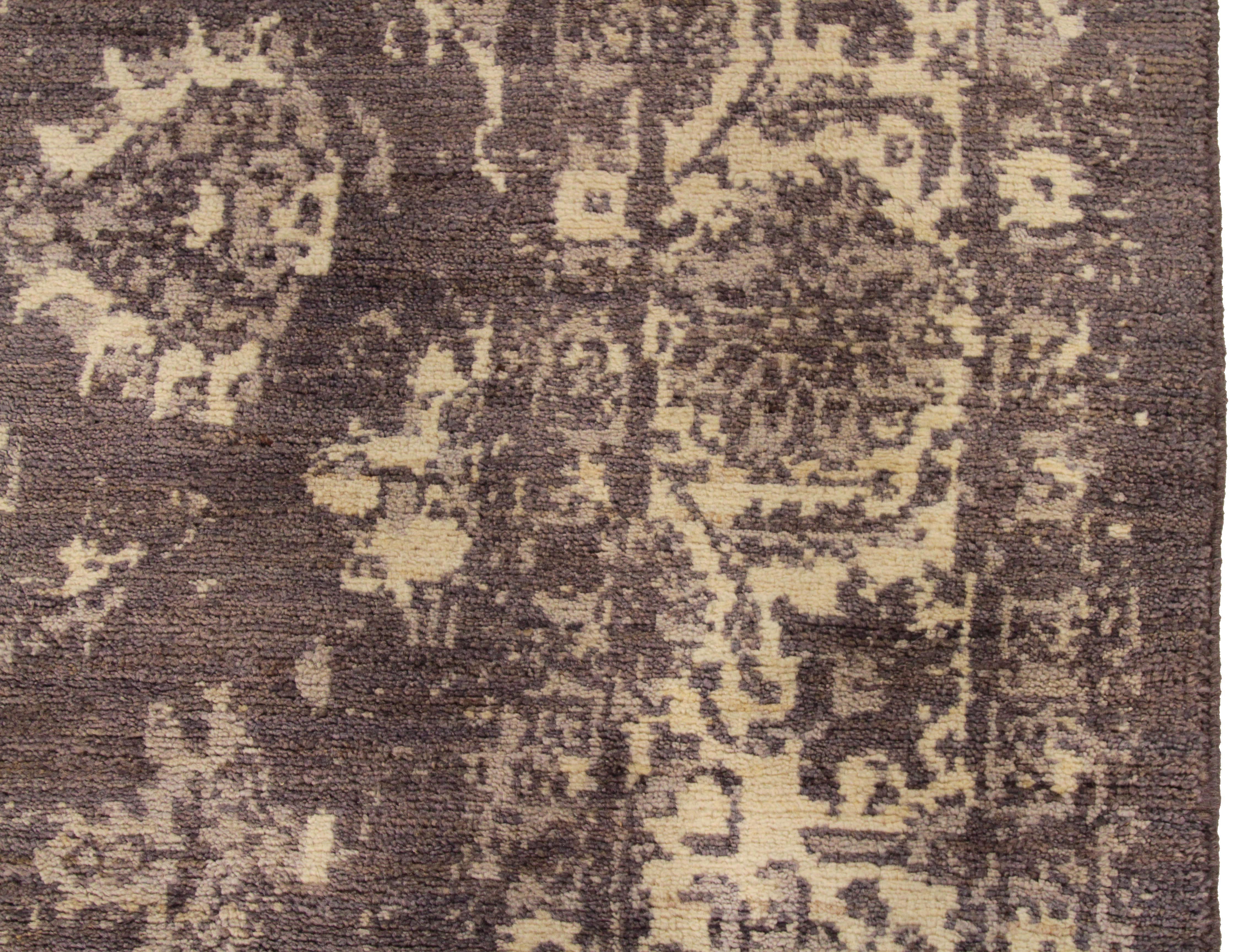 Thumbnail 2 for Persian Oushak Transitional Rug 88193