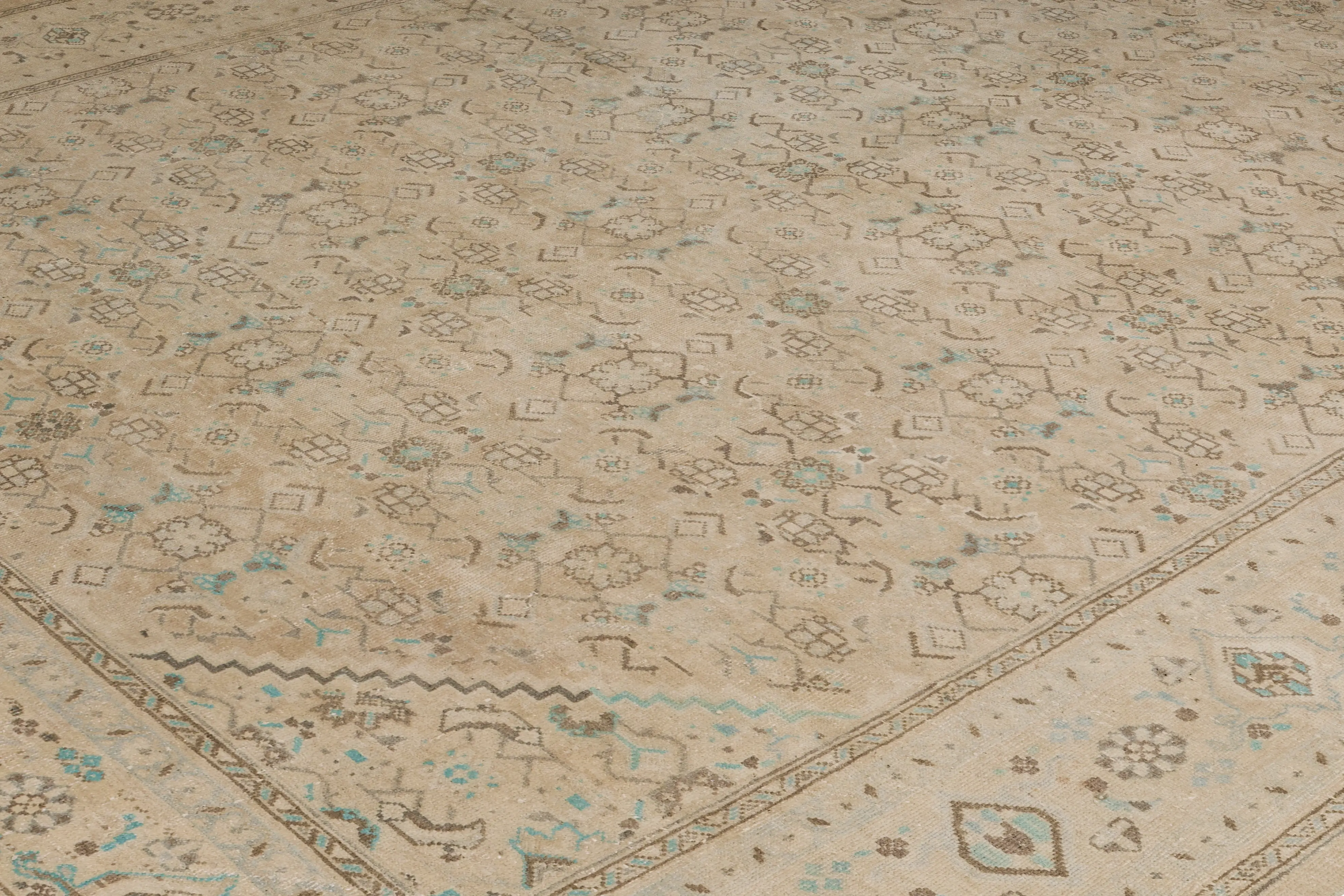 Thumbnail 5 for Antique Persian Mahal Modern / Contemporary Rug 73979