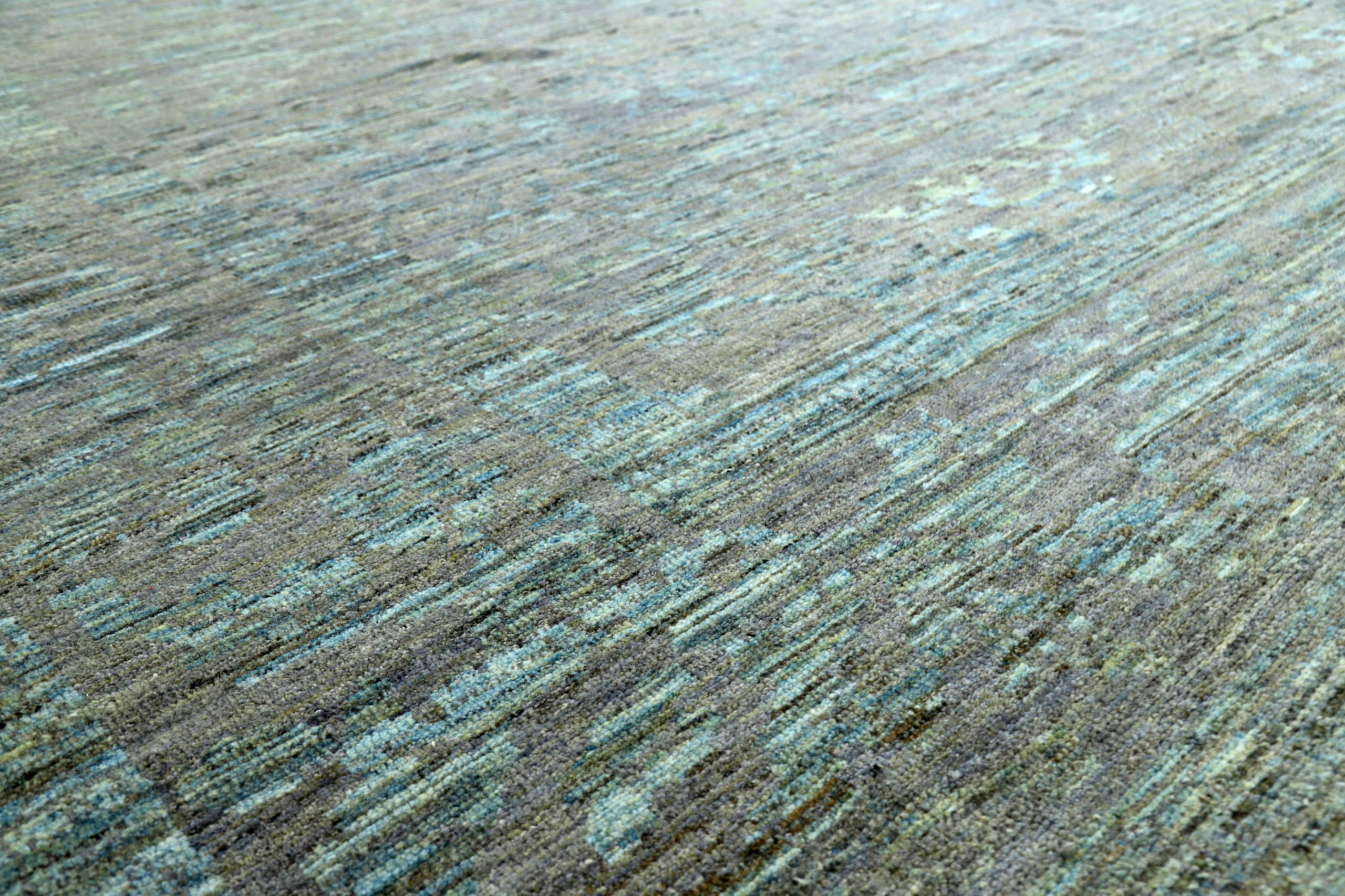 Thumbnail 4 for Persian Oushak Transitional Rug 89957