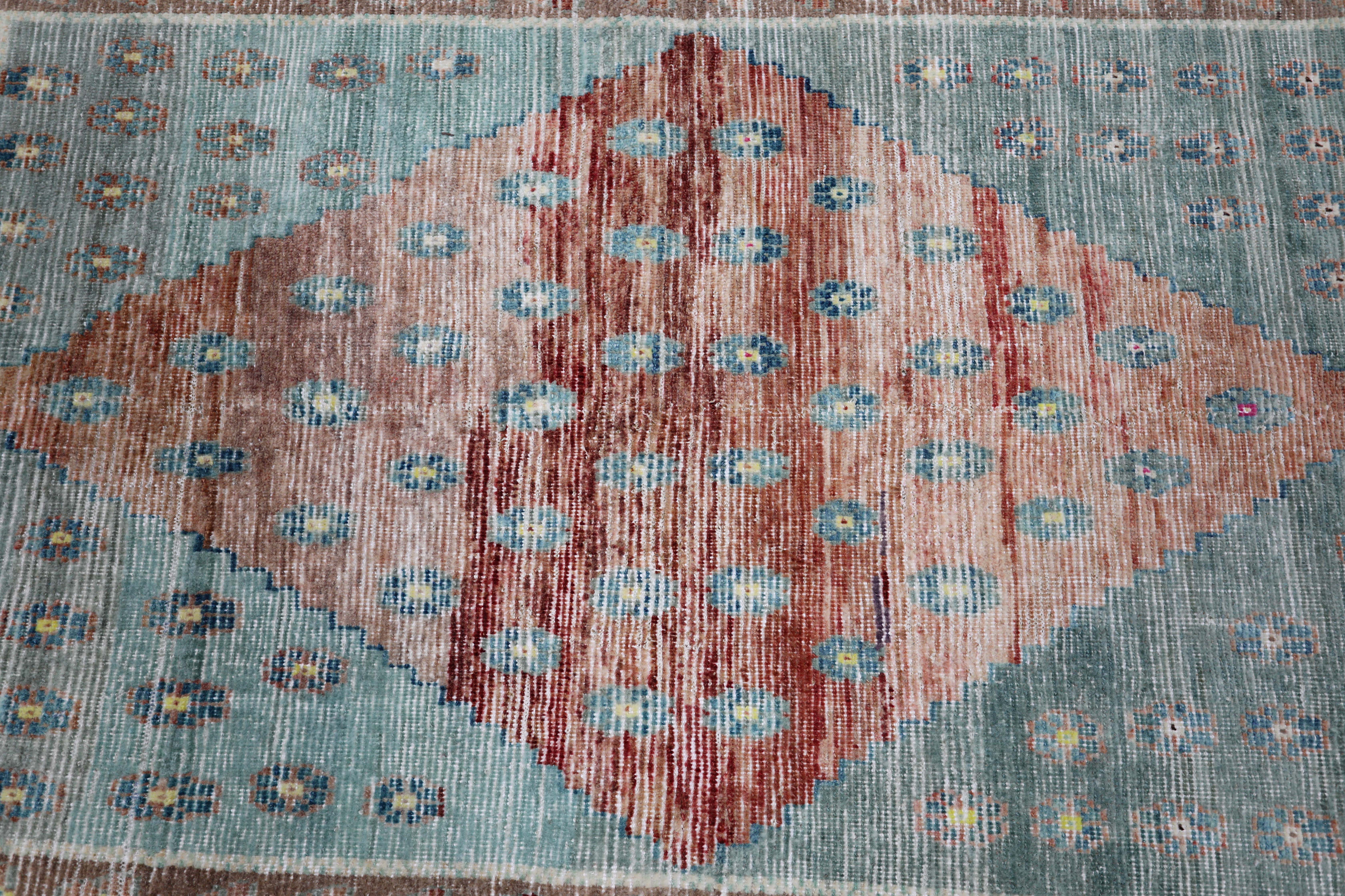 Thumbnail 2 for Antique Turkey Traditional Rug 93221