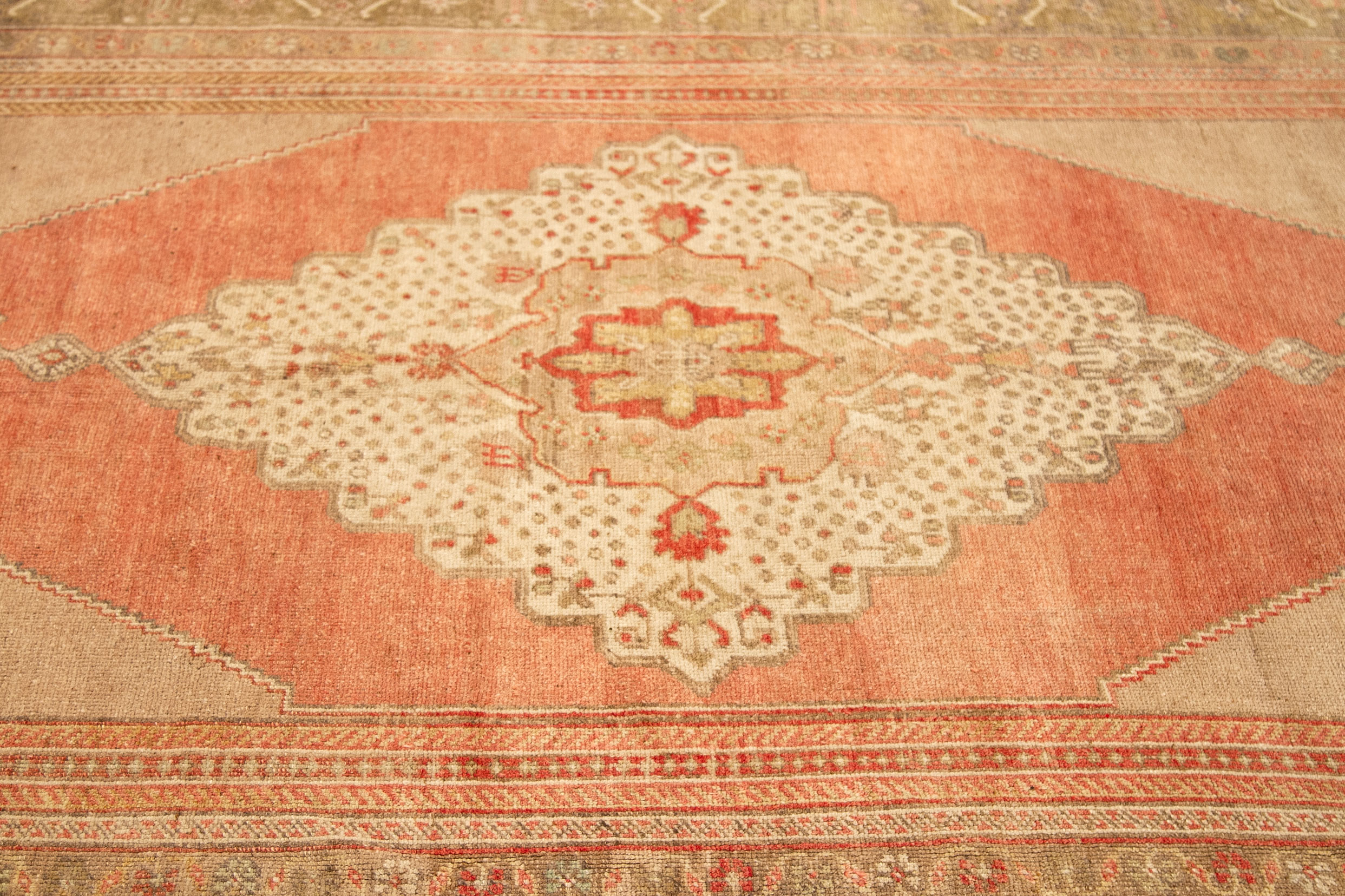 Thumbnail 4 for Antique Turkey Traditional Rug 92764